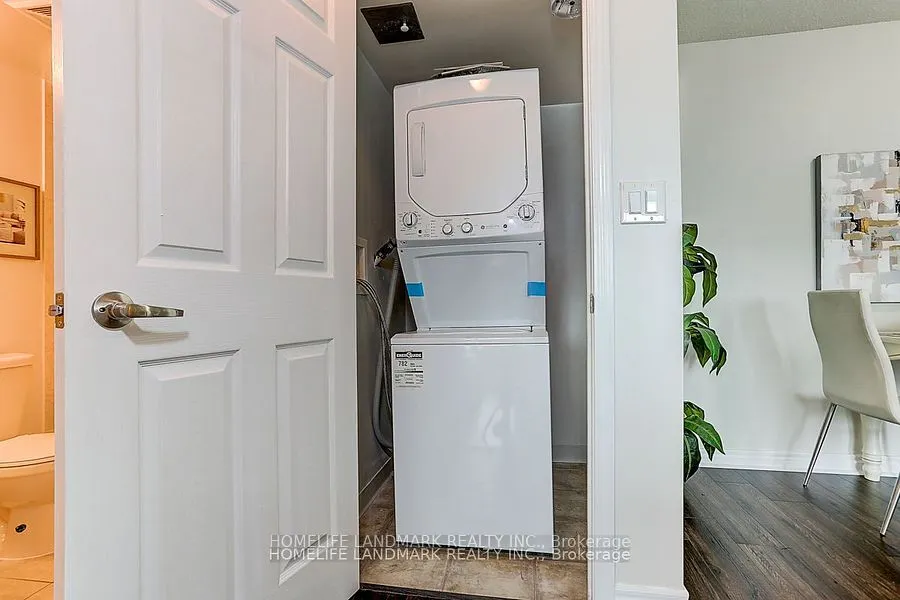 208 Enfield Place, #2907
