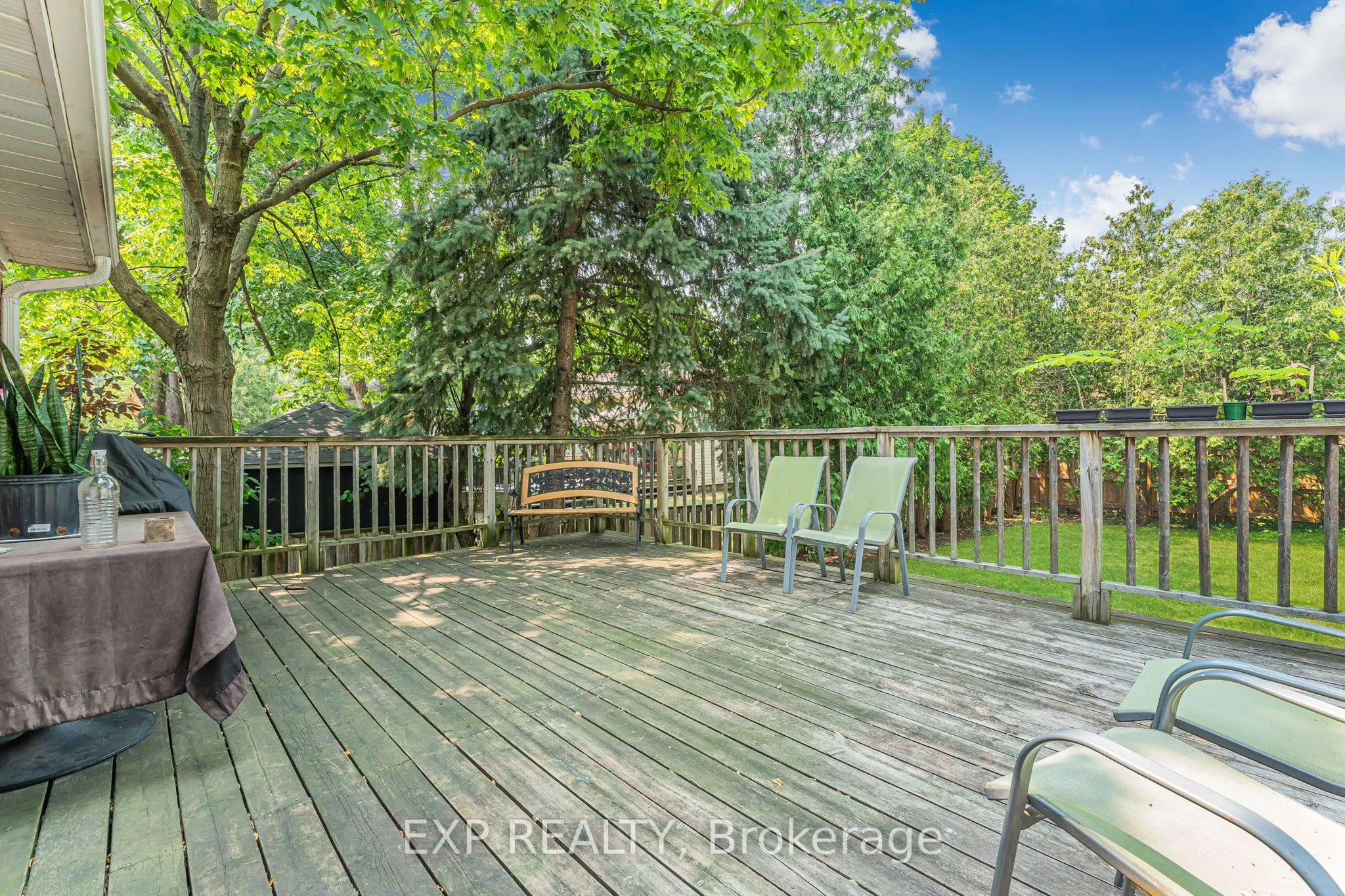 611 Pinegrove Road