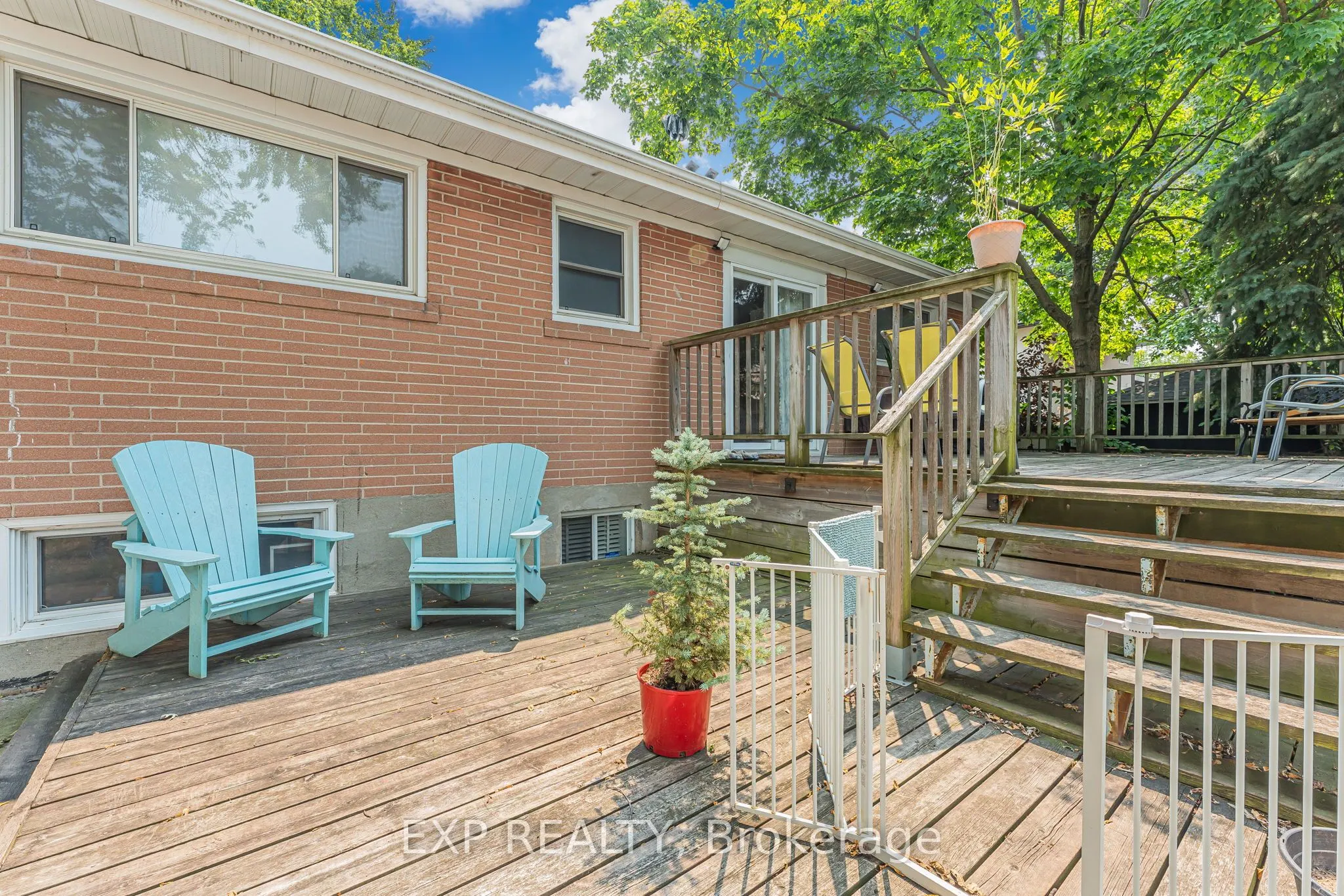 611 Pinegrove Road