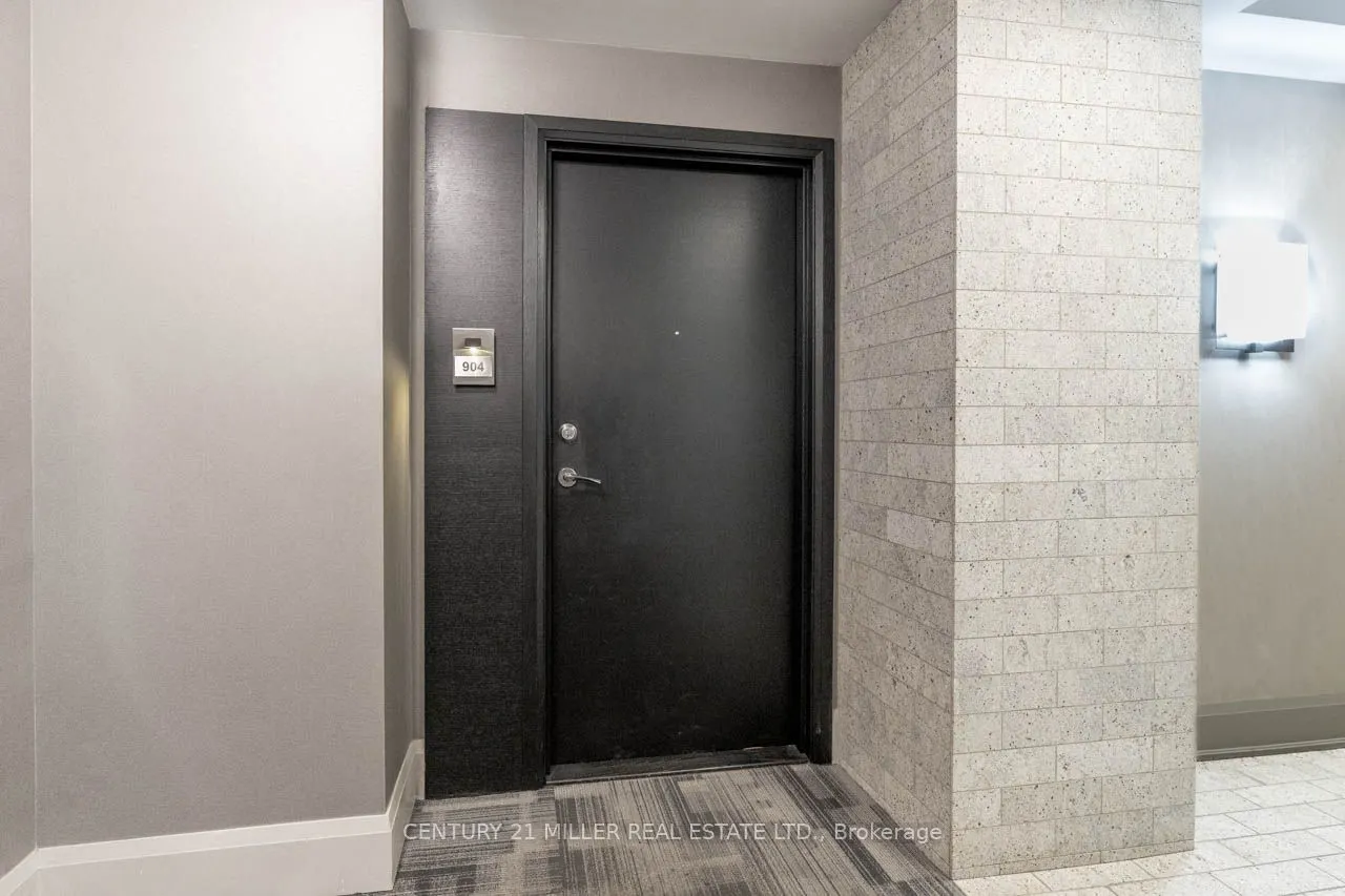 45 Yorkland Boulevard, #904