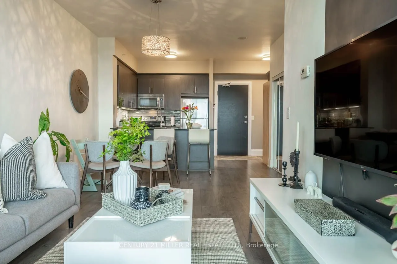 45 Yorkland Boulevard, #904