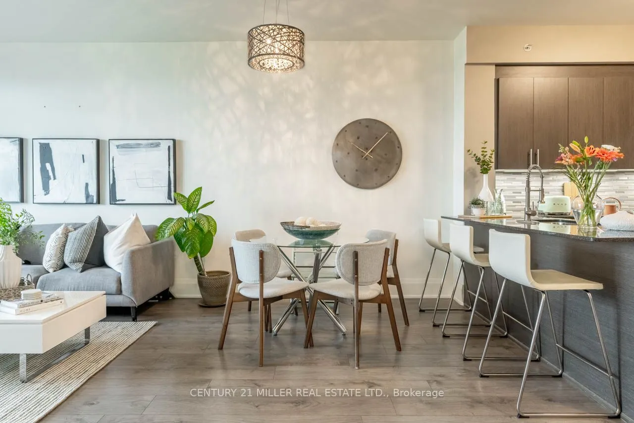 45 Yorkland Boulevard, #904