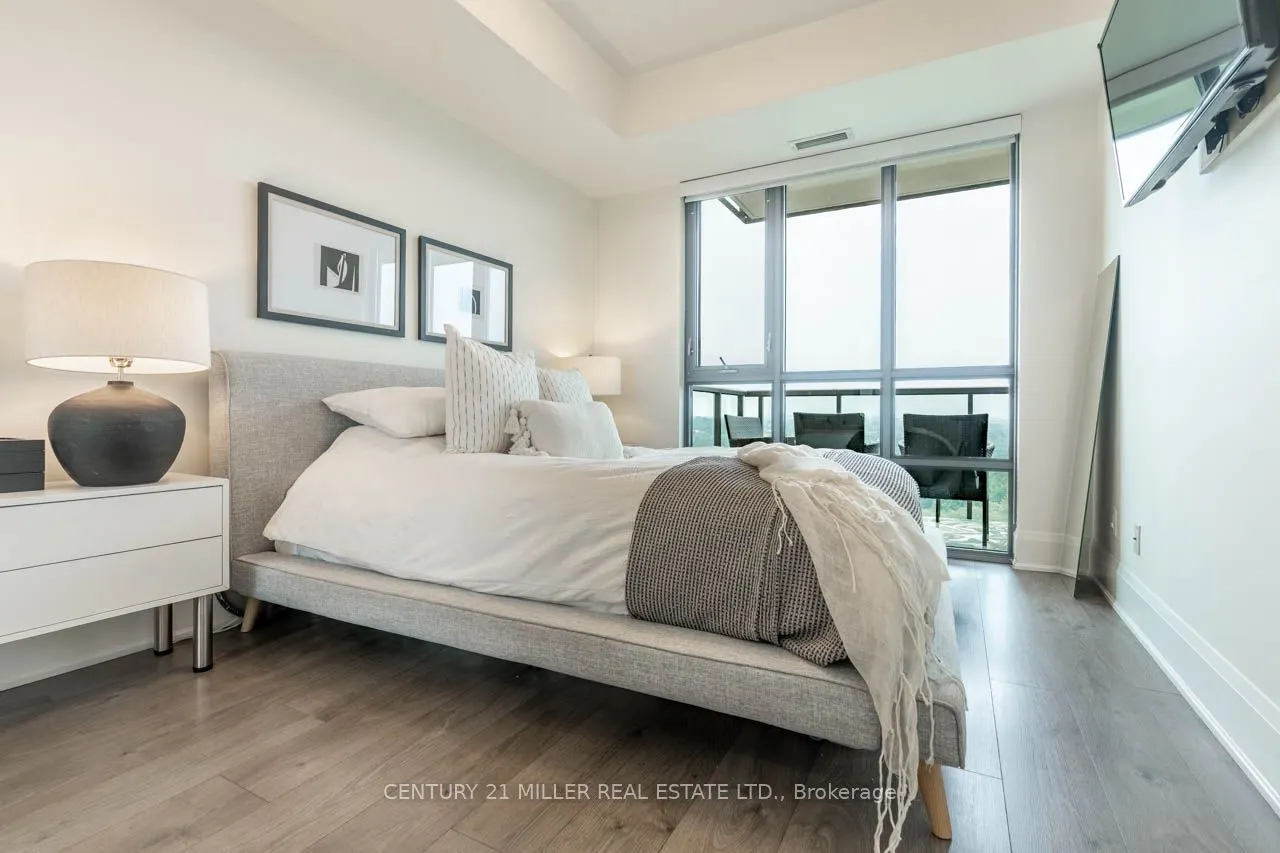 45 Yorkland Boulevard, #904