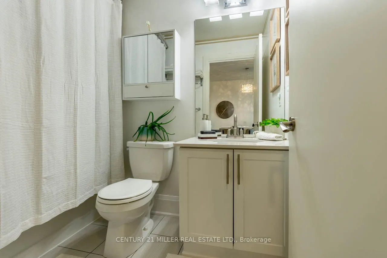 45 Yorkland Boulevard, #904