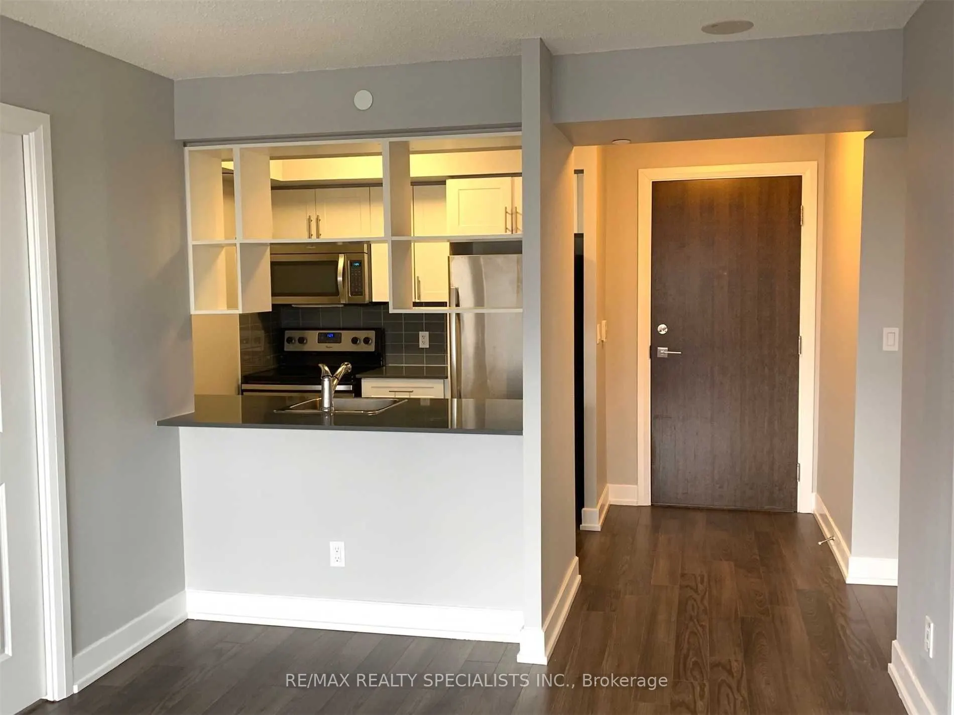 6 Eva Road, #807