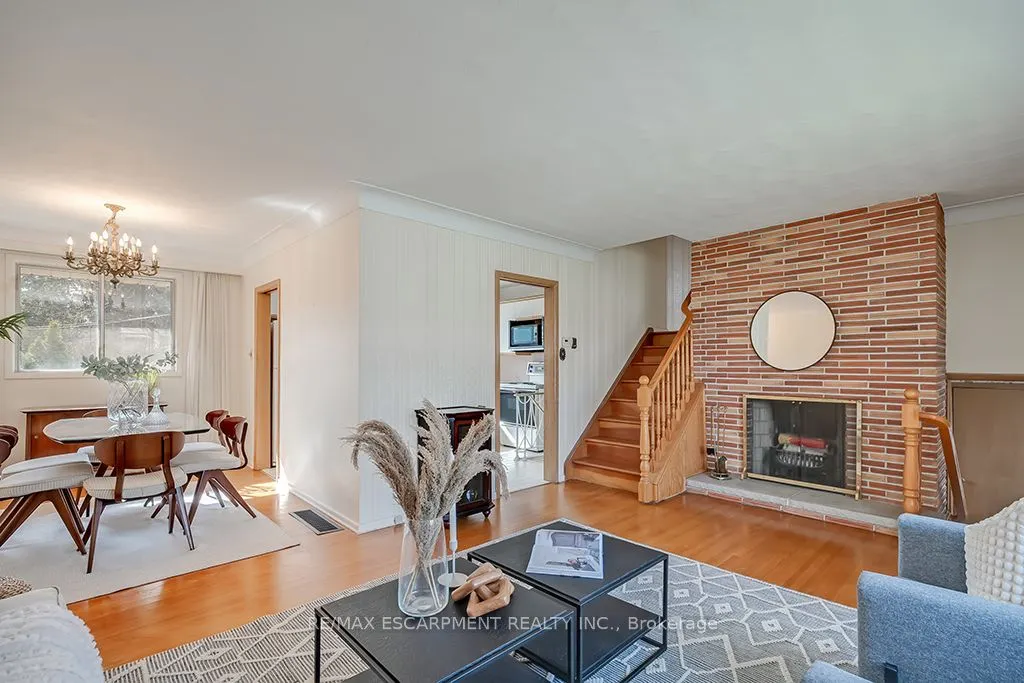 363 East Side Crescent