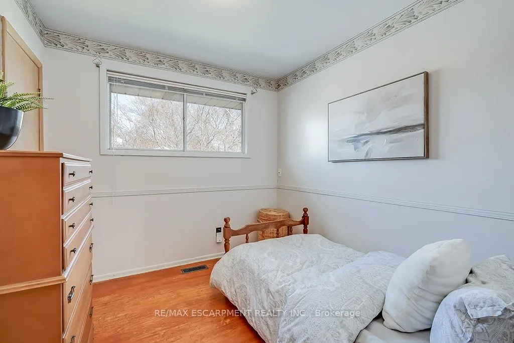 363 East Side Crescent