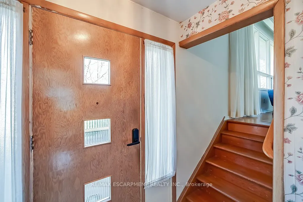 363 East Side Crescent
