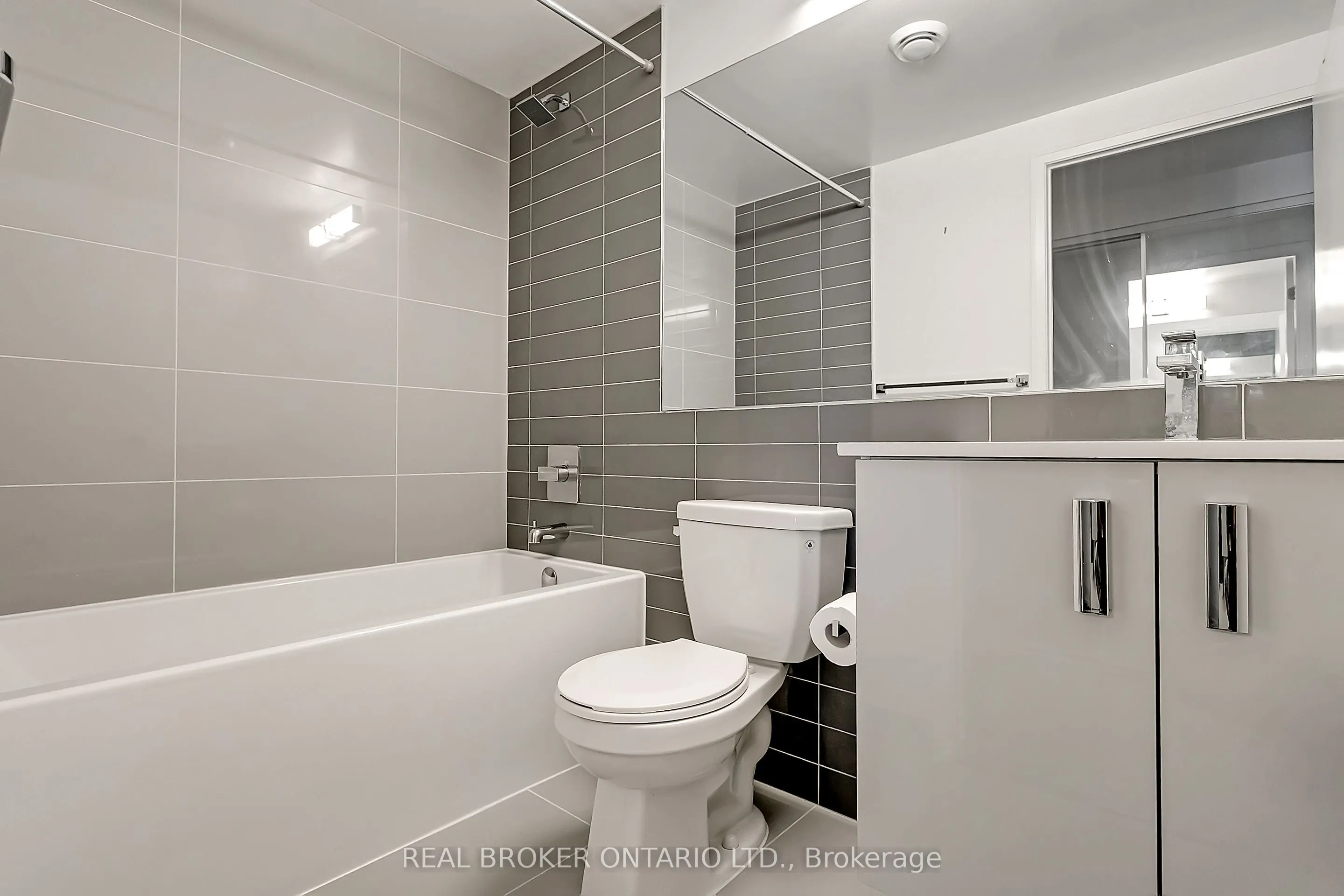 26 Gibbs Road, #832