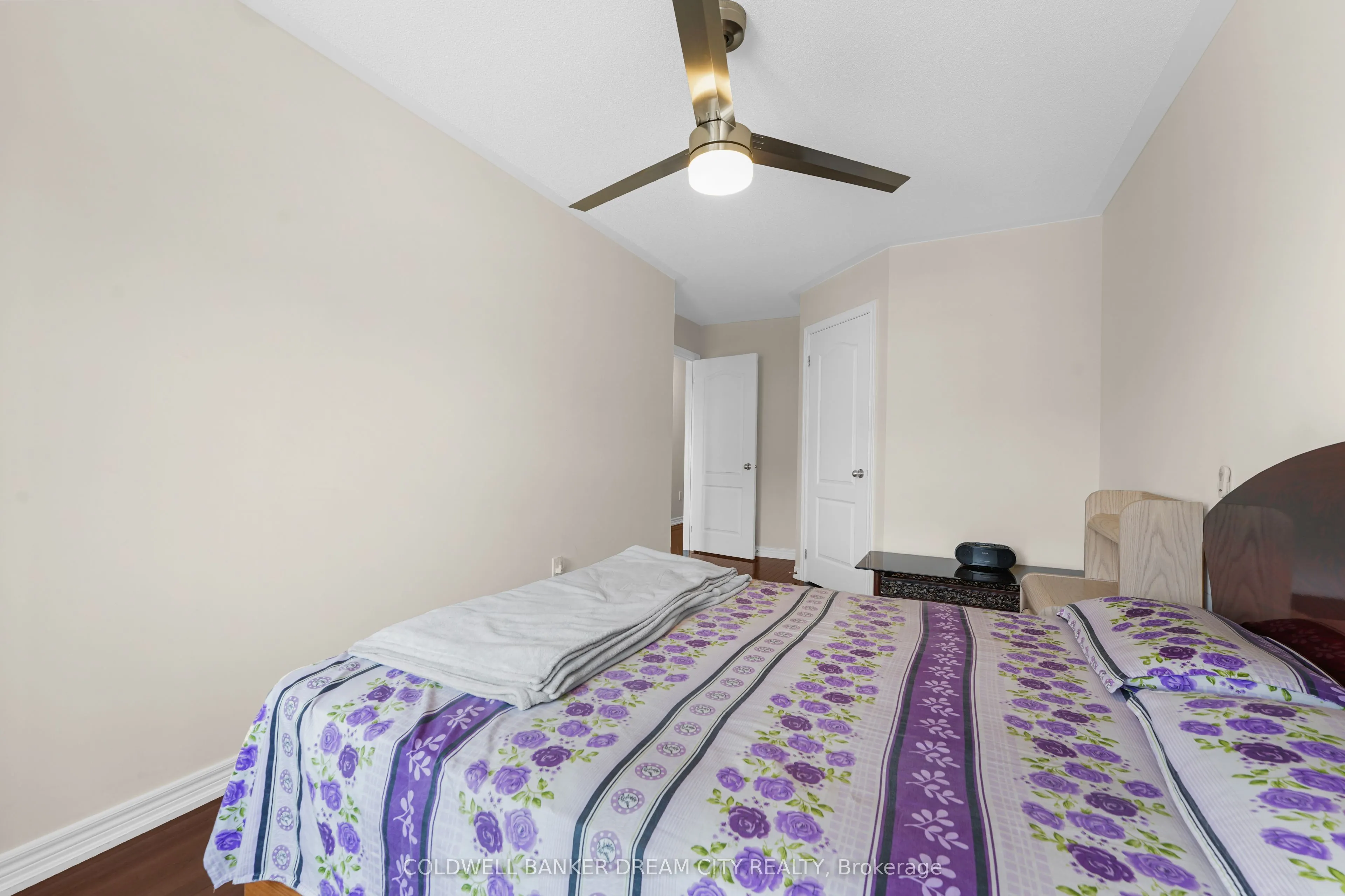 4 Autumn Arbour Road