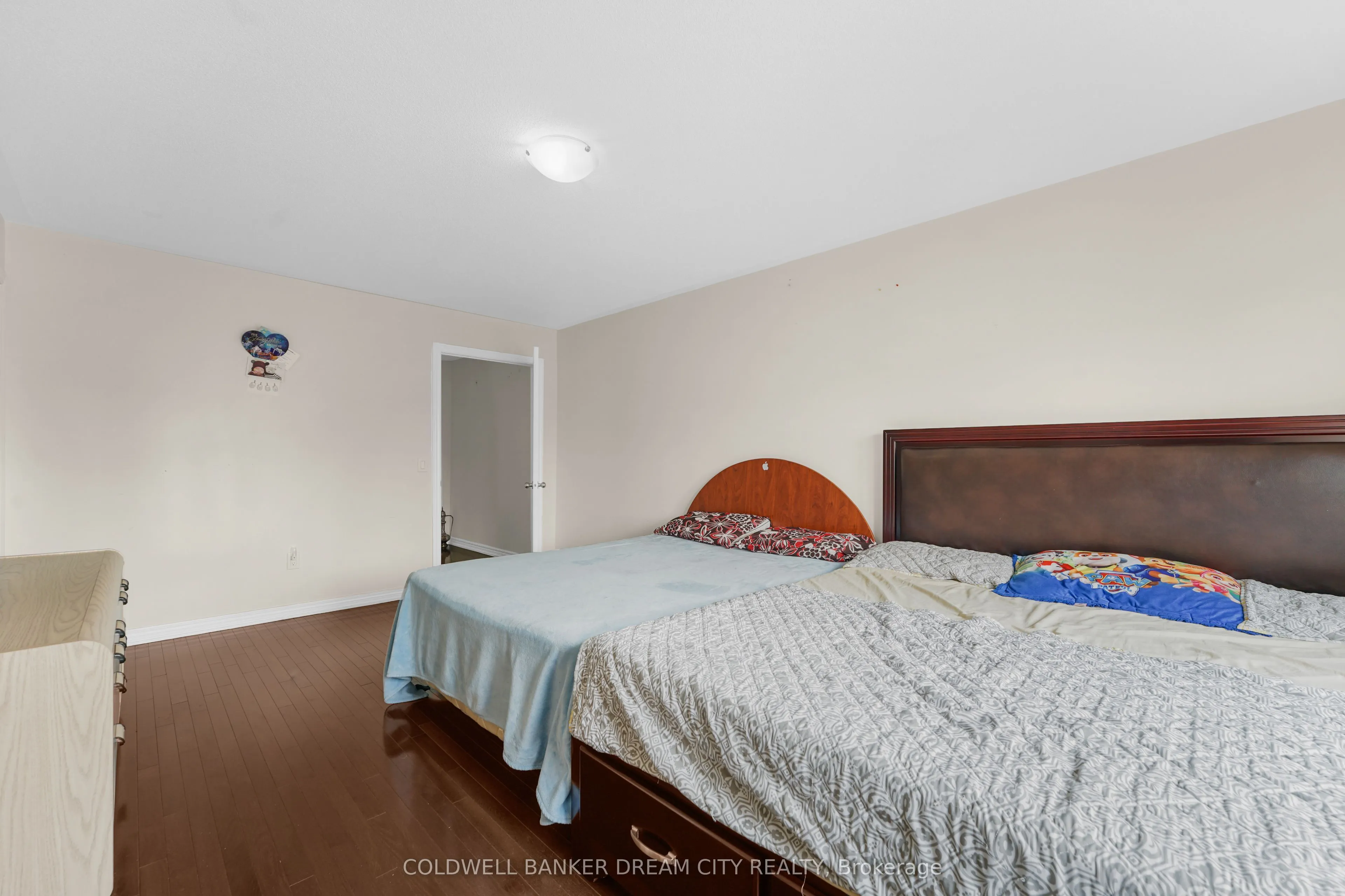 4 Autumn Arbour Road