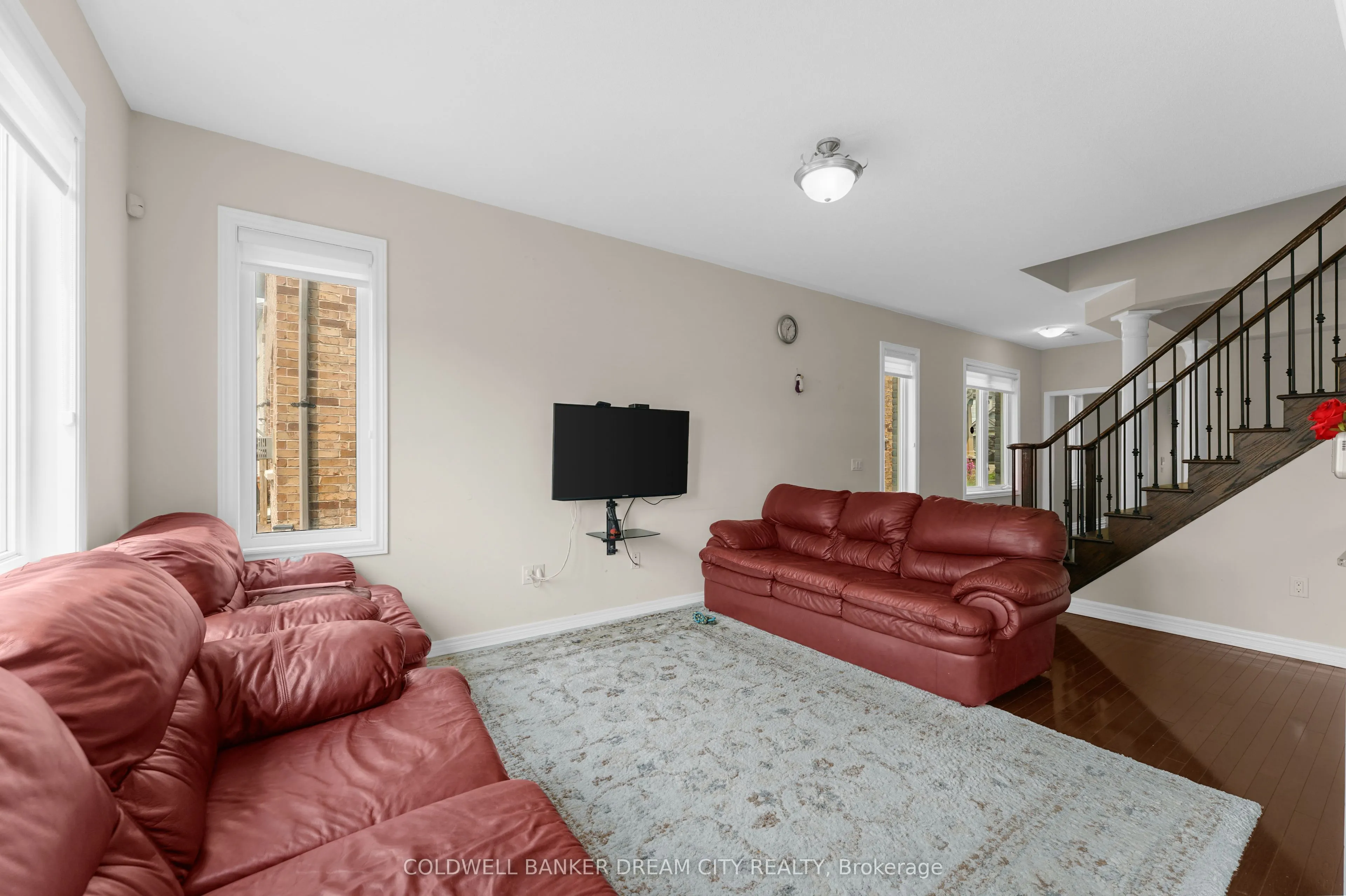 4 Autumn Arbour Road