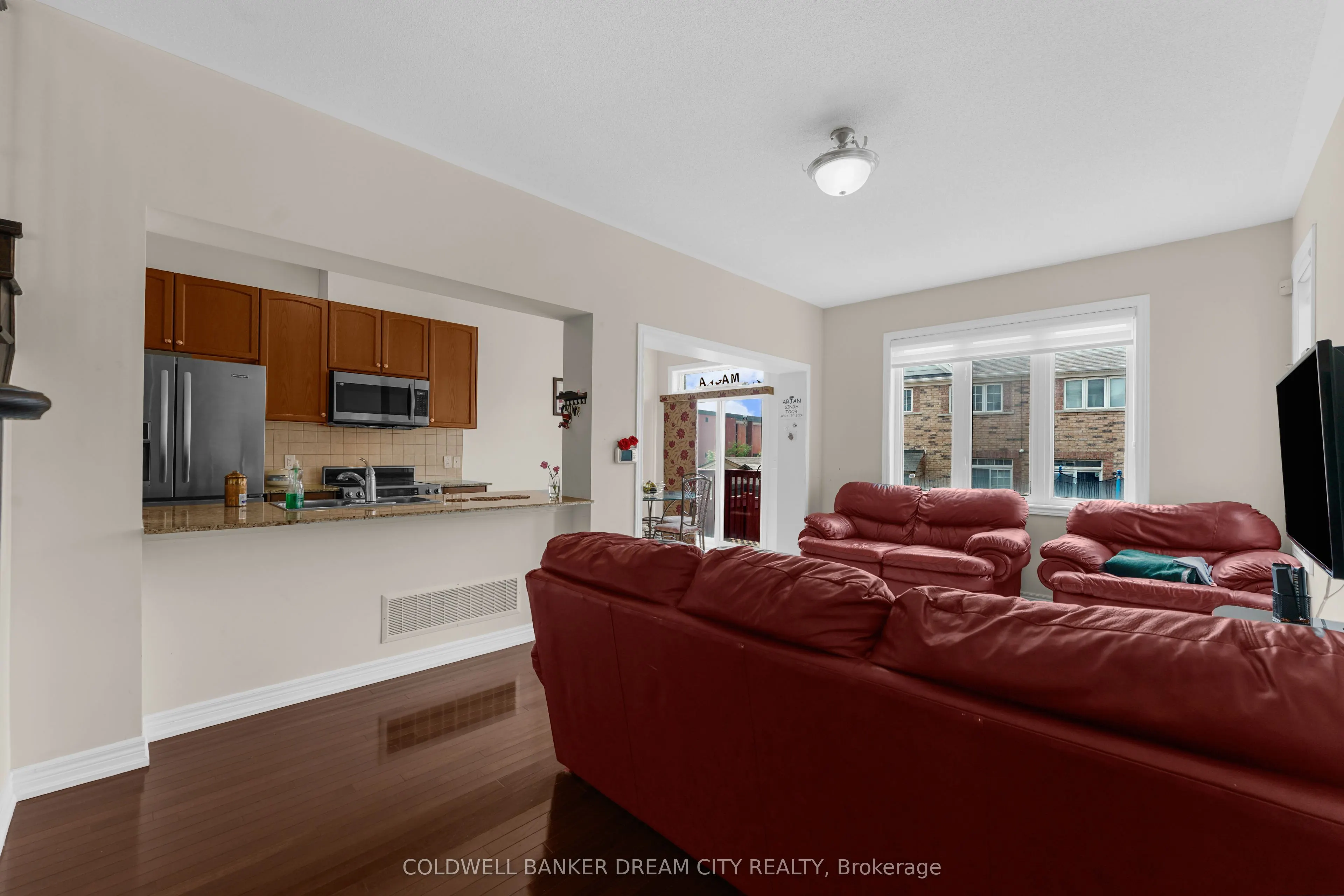 4 Autumn Arbour Road