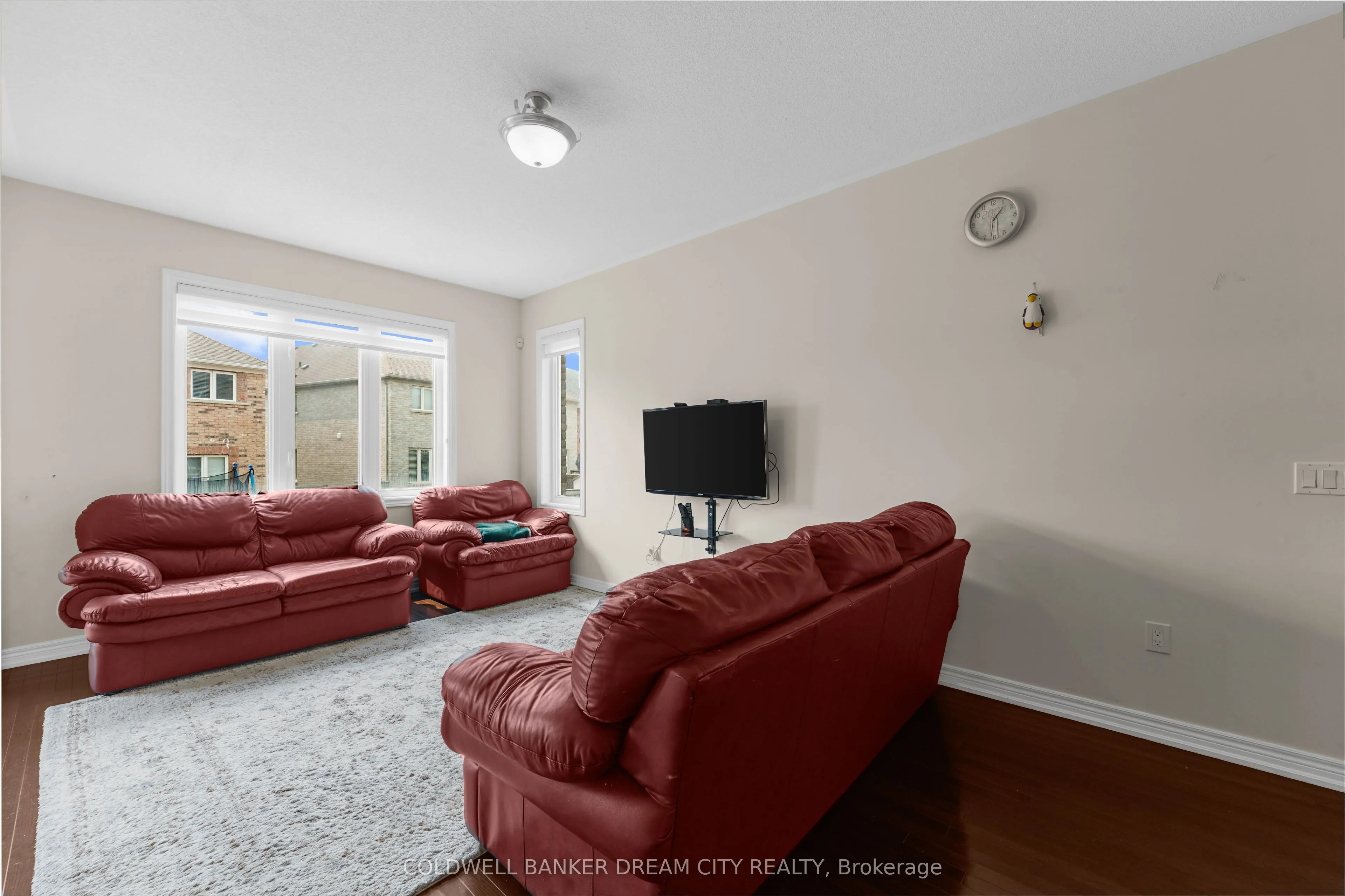 4 Autumn Arbour Road