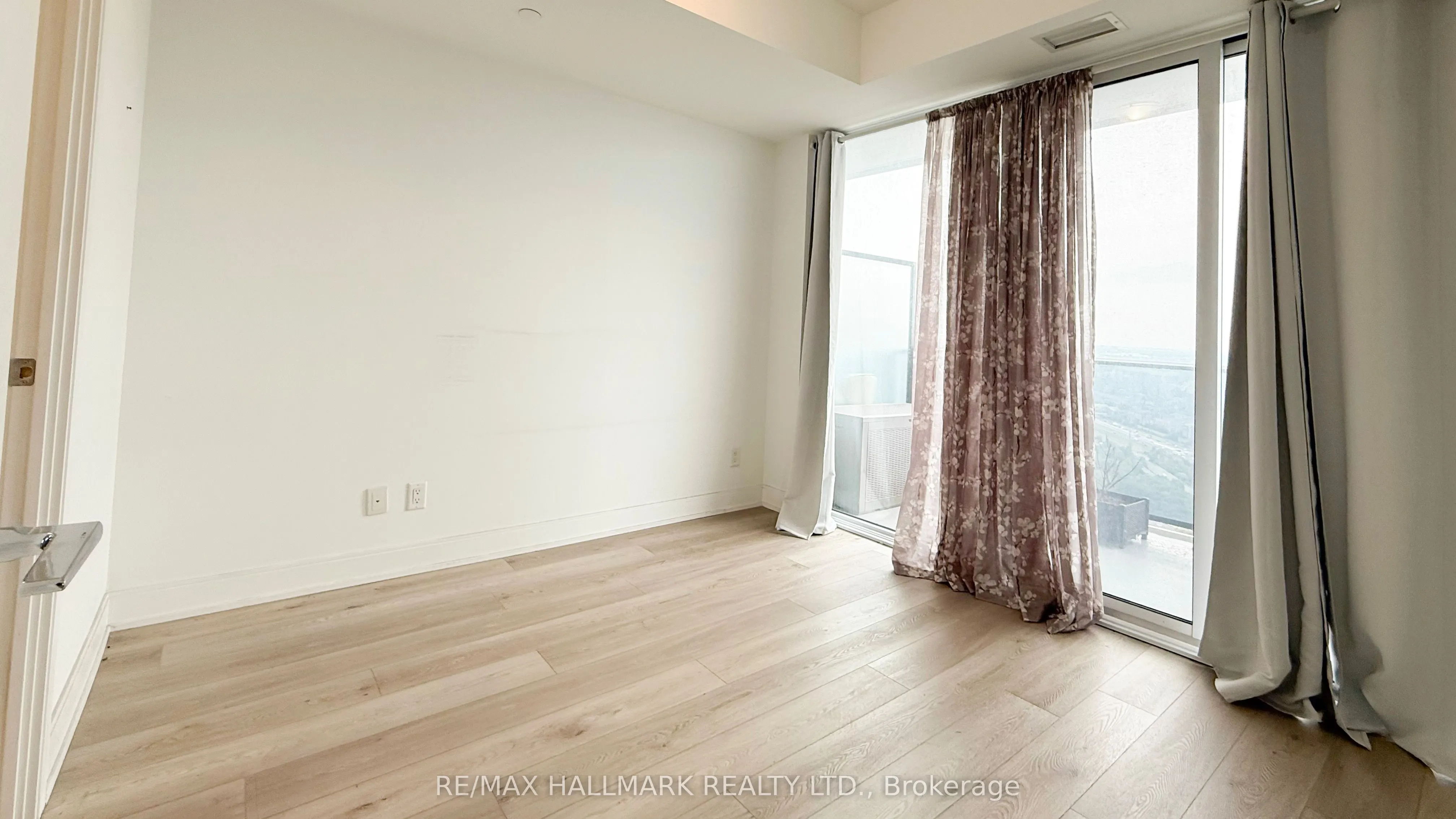 70 Annie Craig Drive, #4002