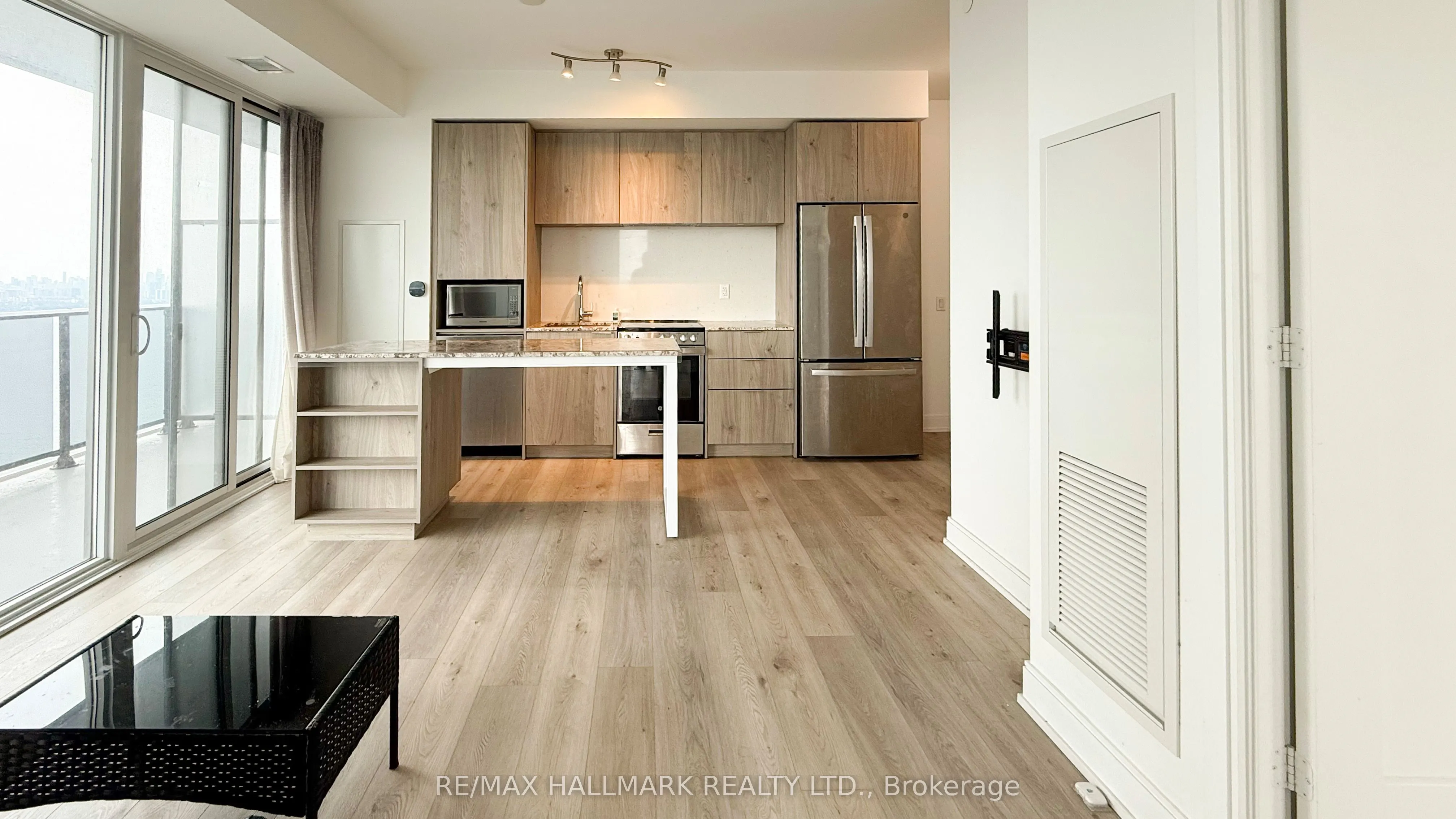 70 Annie Craig Drive, #4002