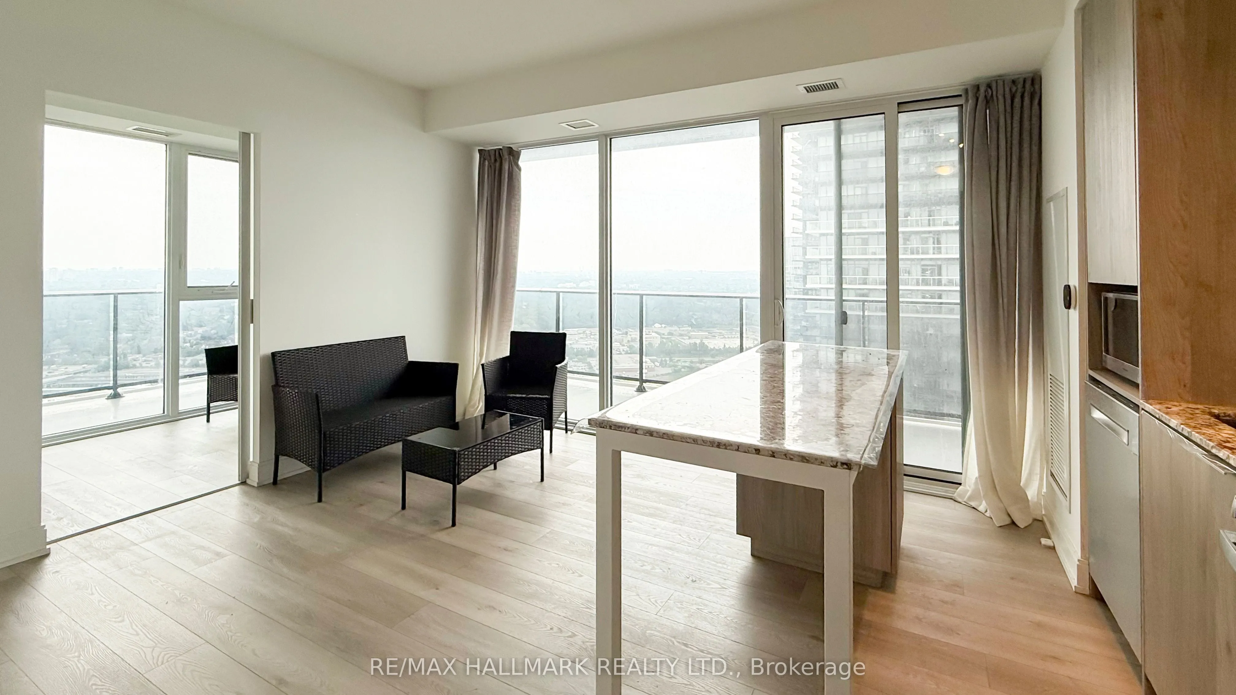 70 Annie Craig Drive, #4002