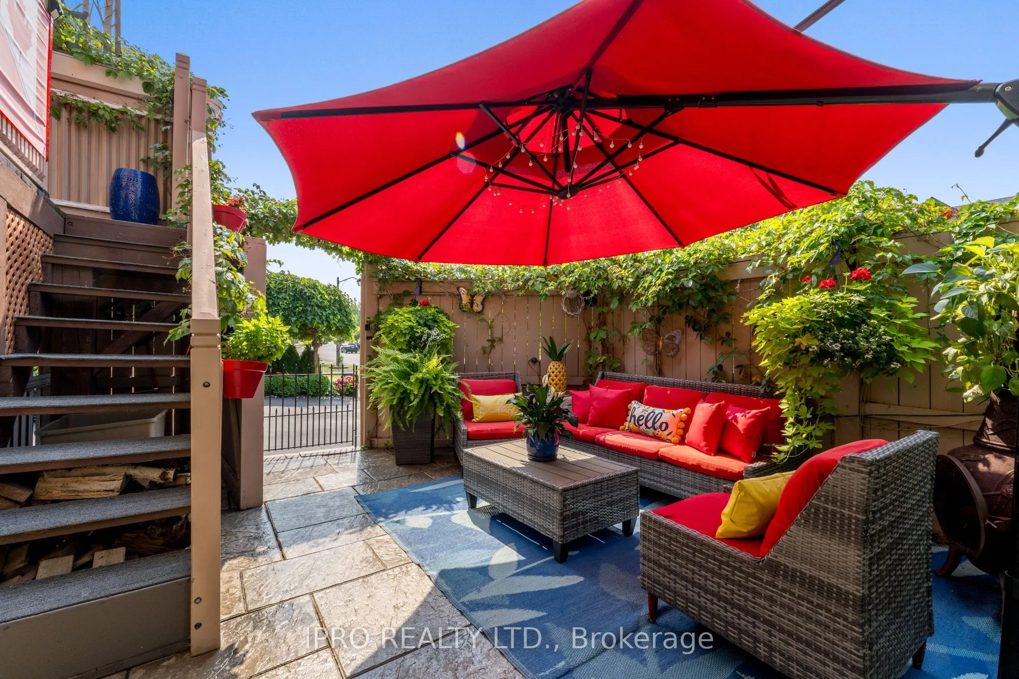 256 Landsborough Avenue