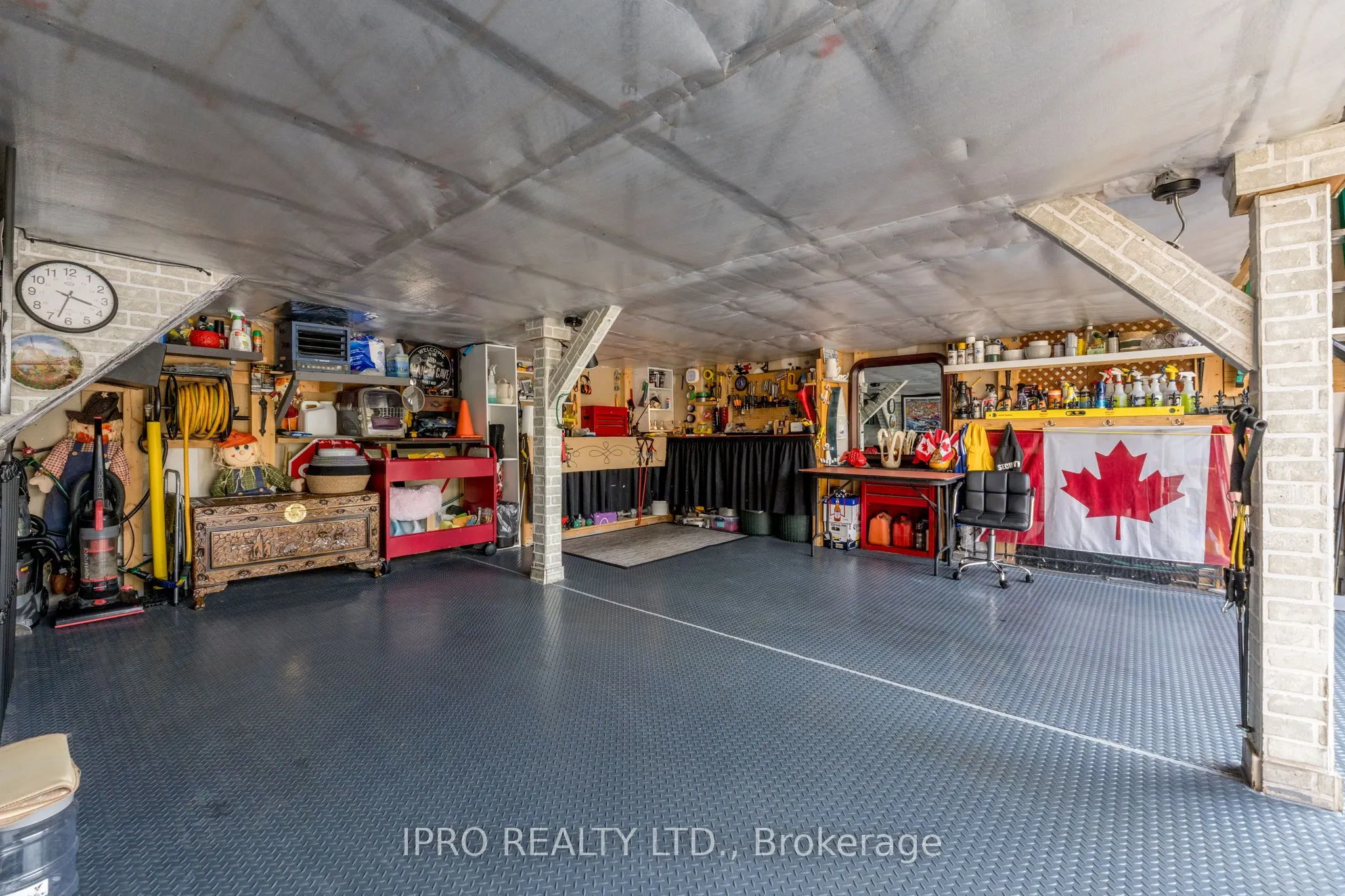 256 Landsborough Avenue