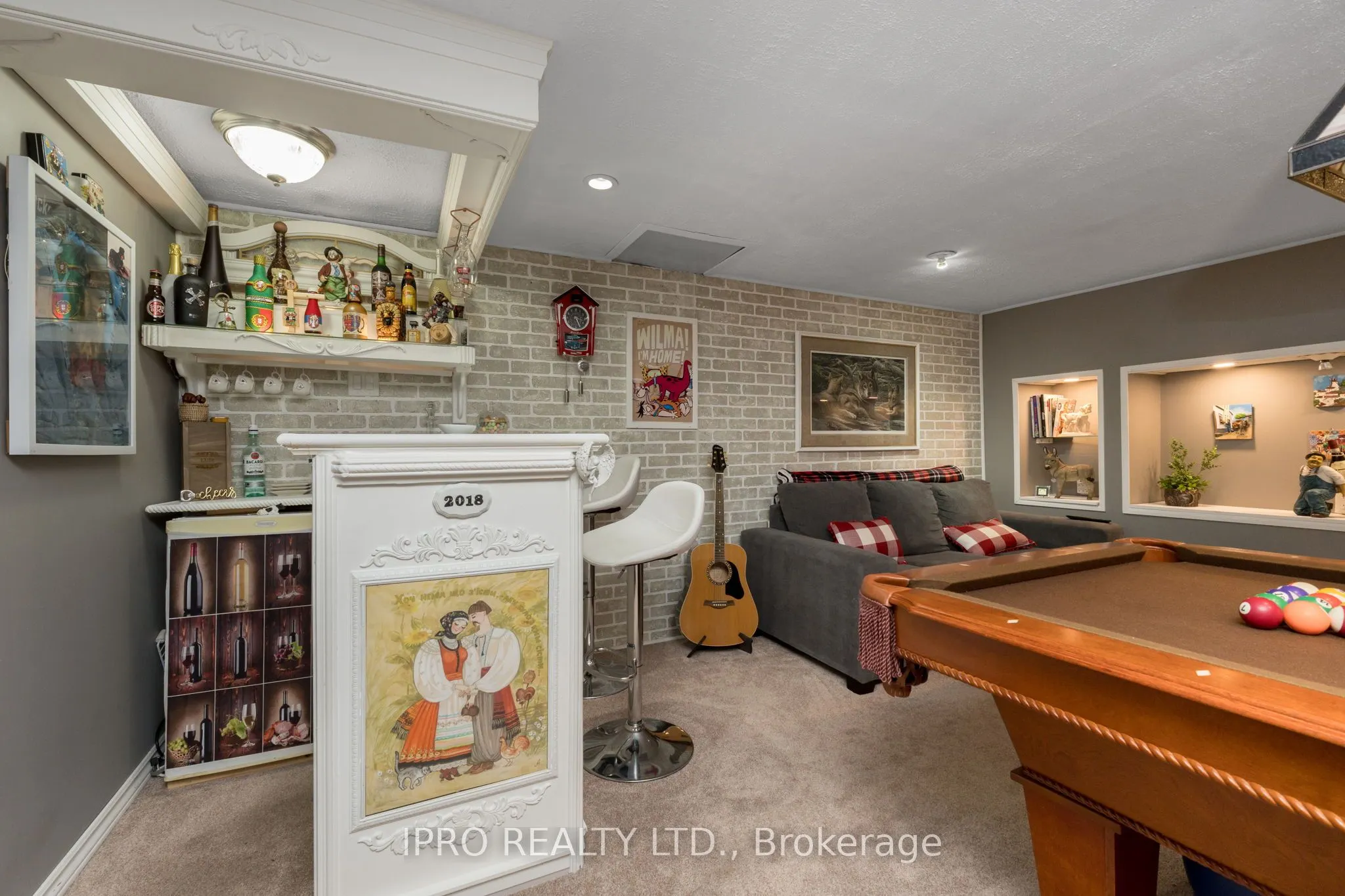 256 Landsborough Avenue