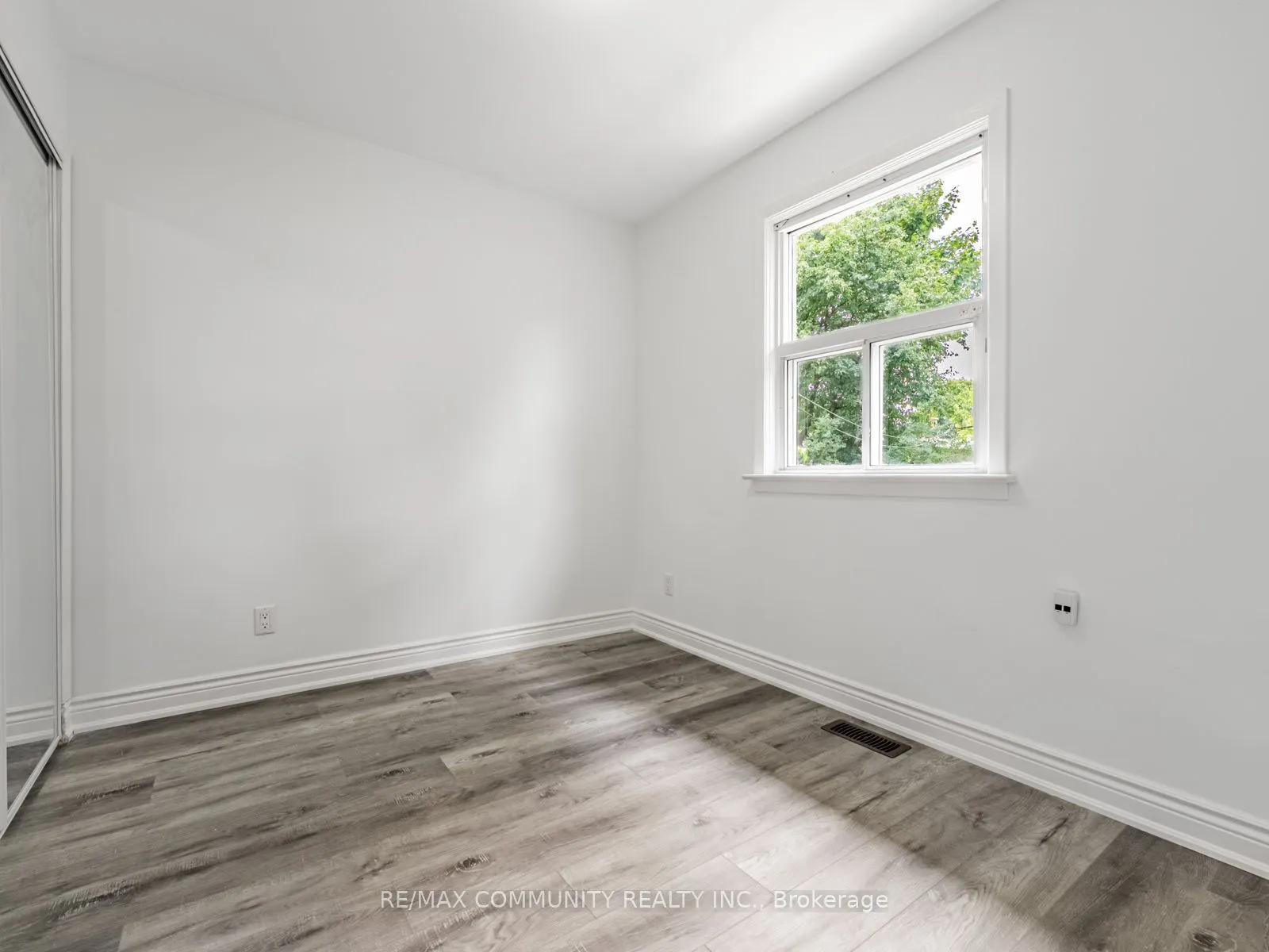 5 Langwith Court