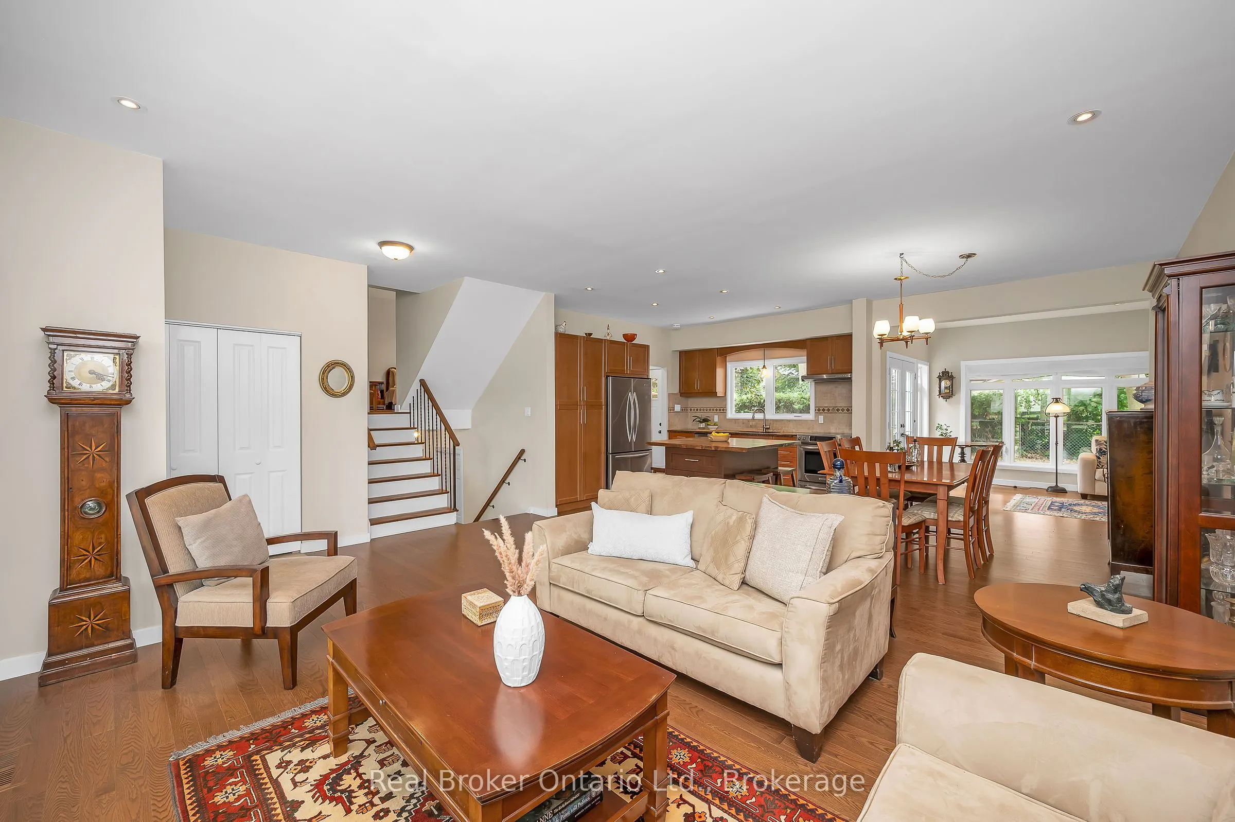 285 Surrey Drive