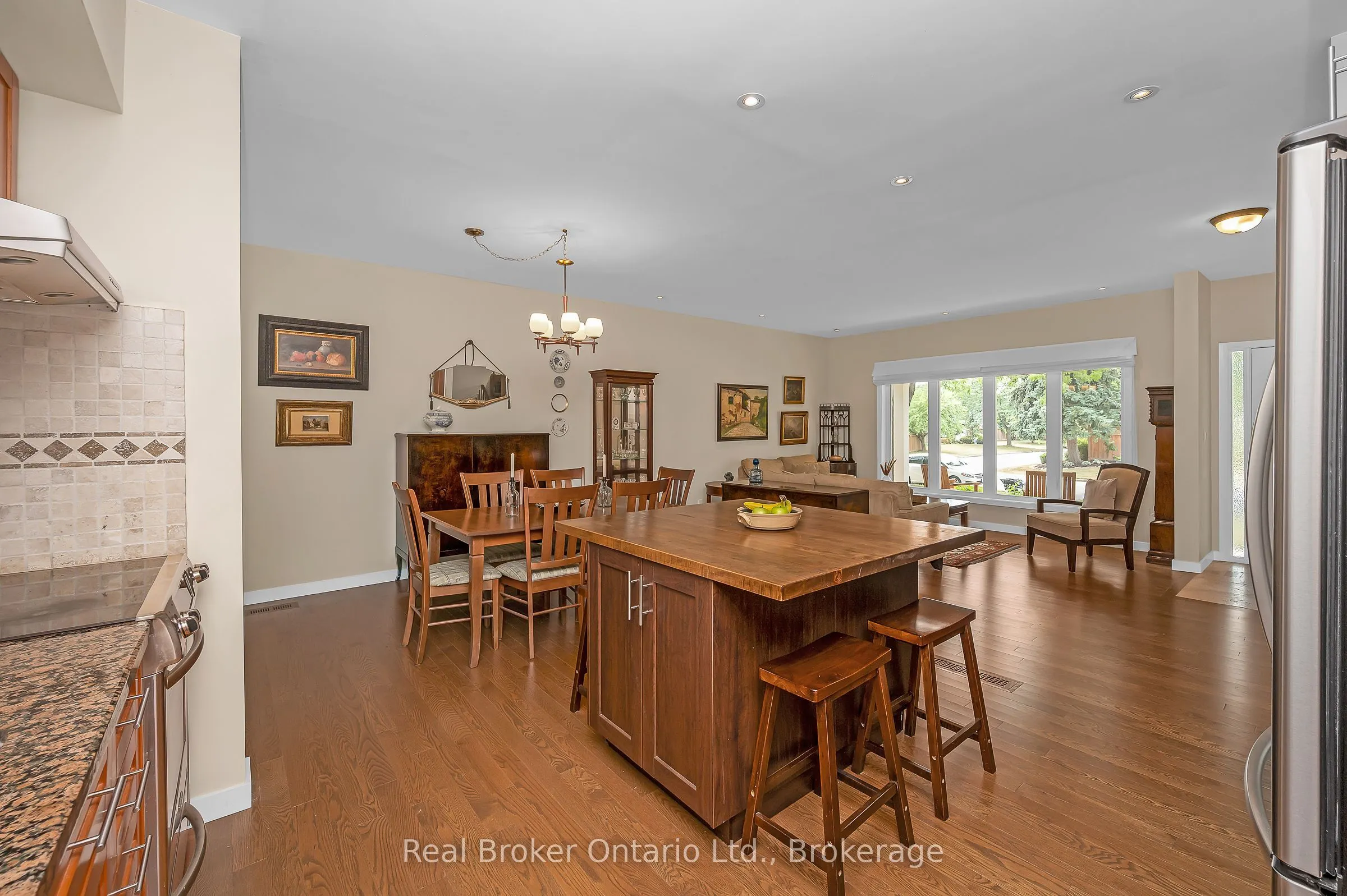 285 Surrey Drive