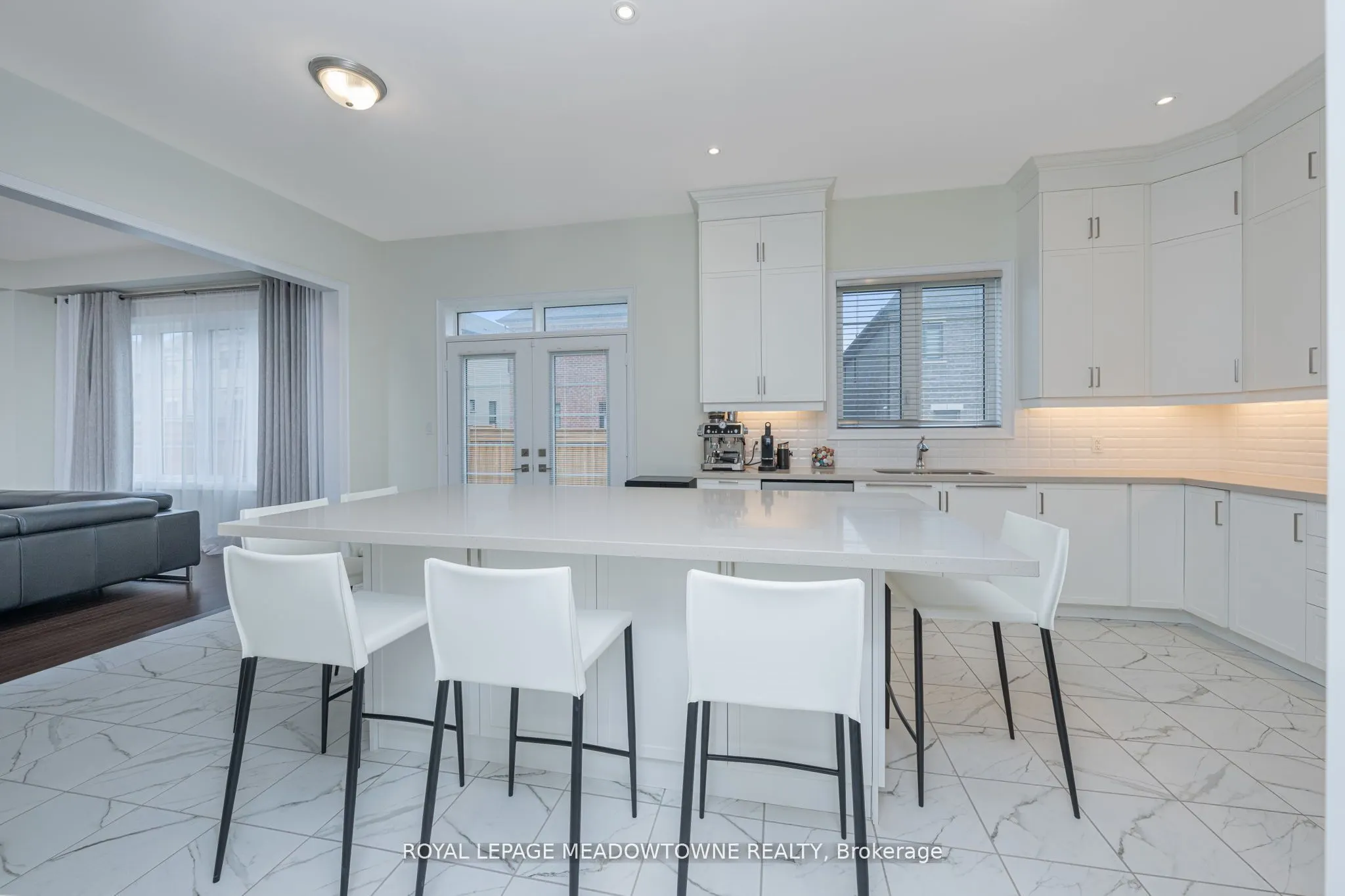 23 Abigail Grace Crescent