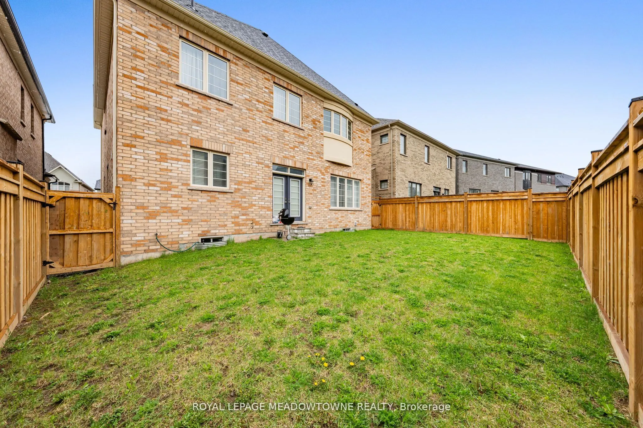 23 Abigail Grace Crescent
