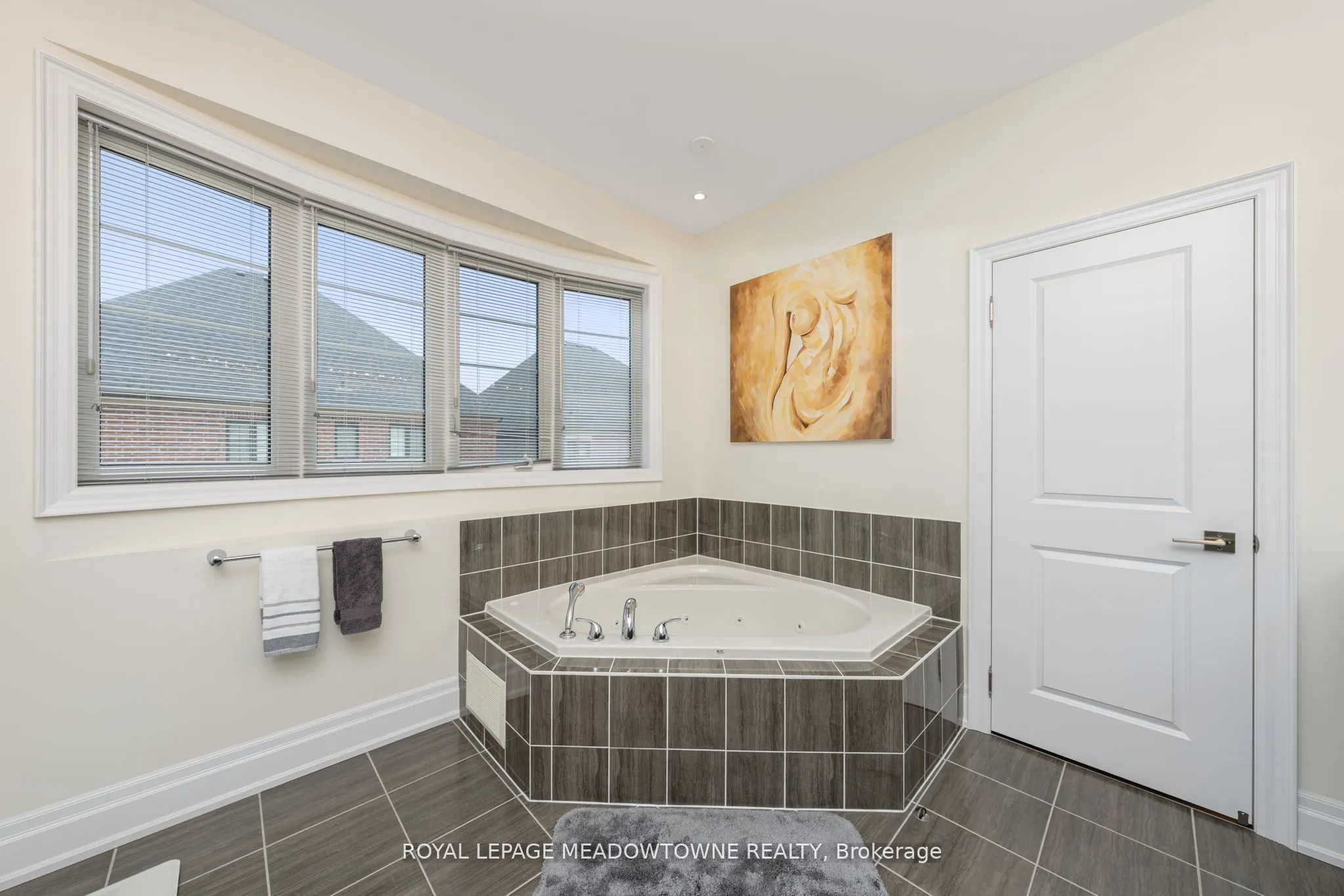 23 Abigail Grace Crescent