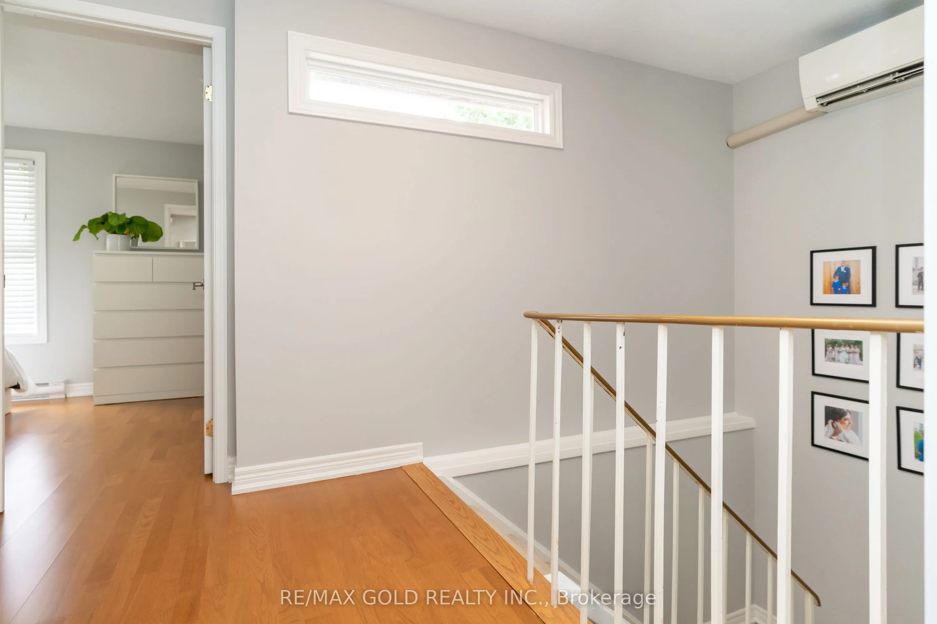 11 Greenfield Square