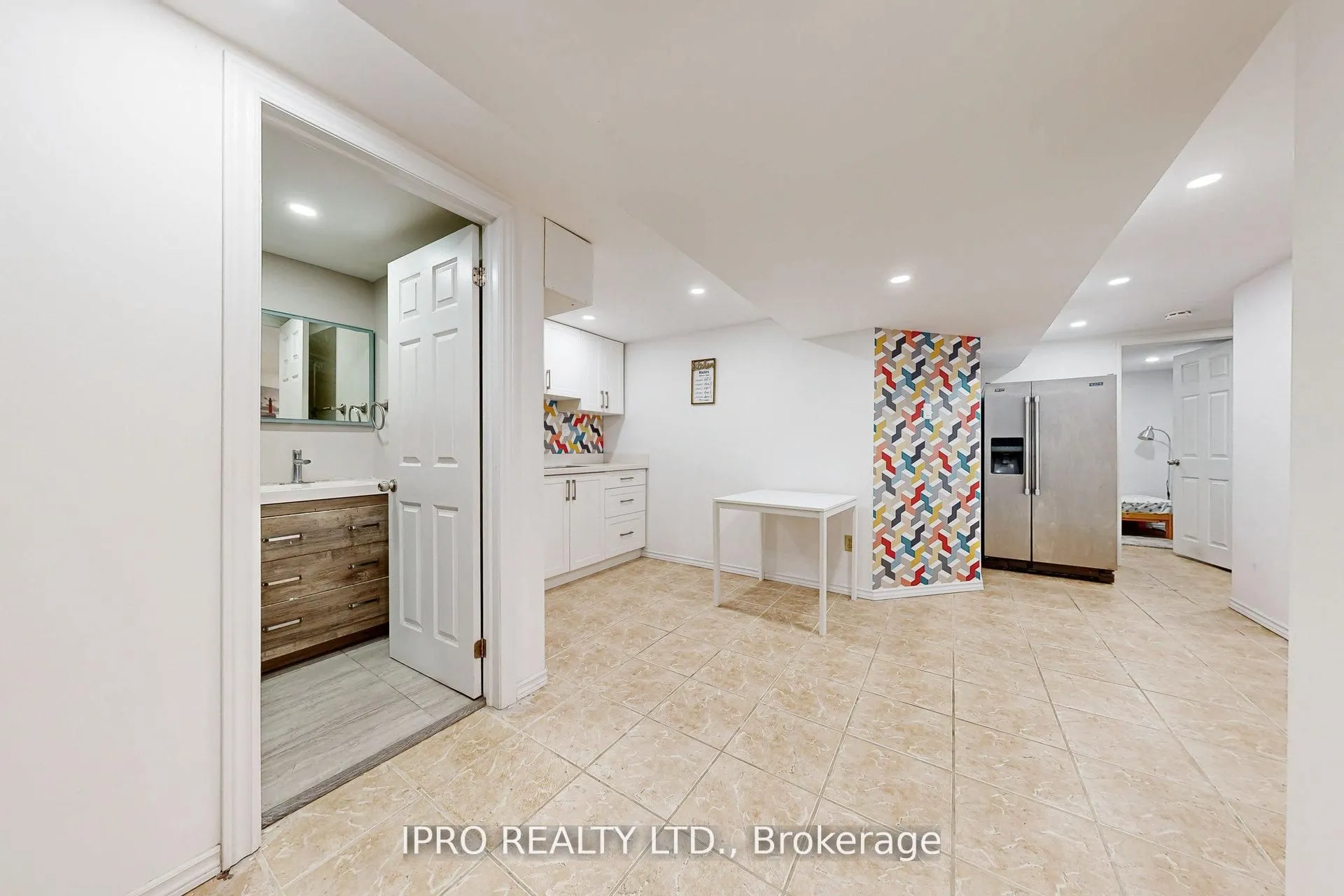 2355 Fifth Line W, #42