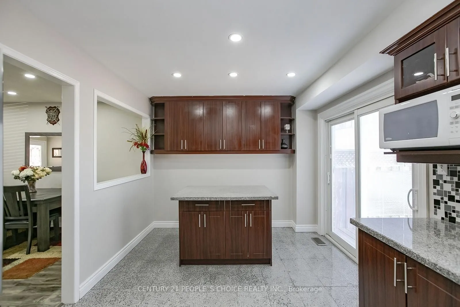 27 Caruso Drive