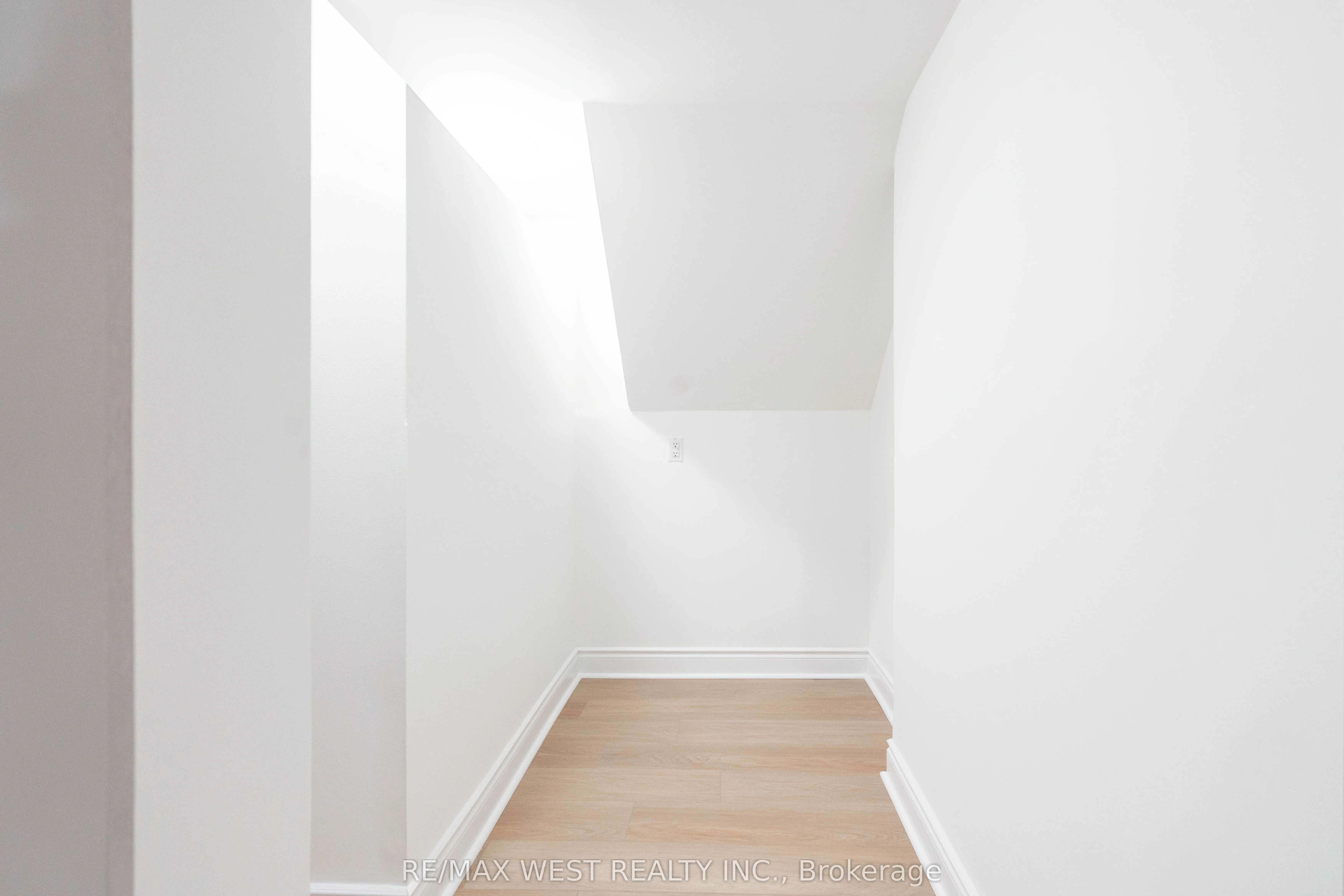 75 Wright Crescent, #Basement