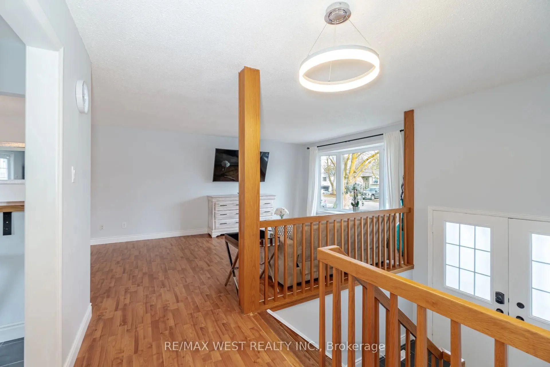75 Wright Crescent, #Upper