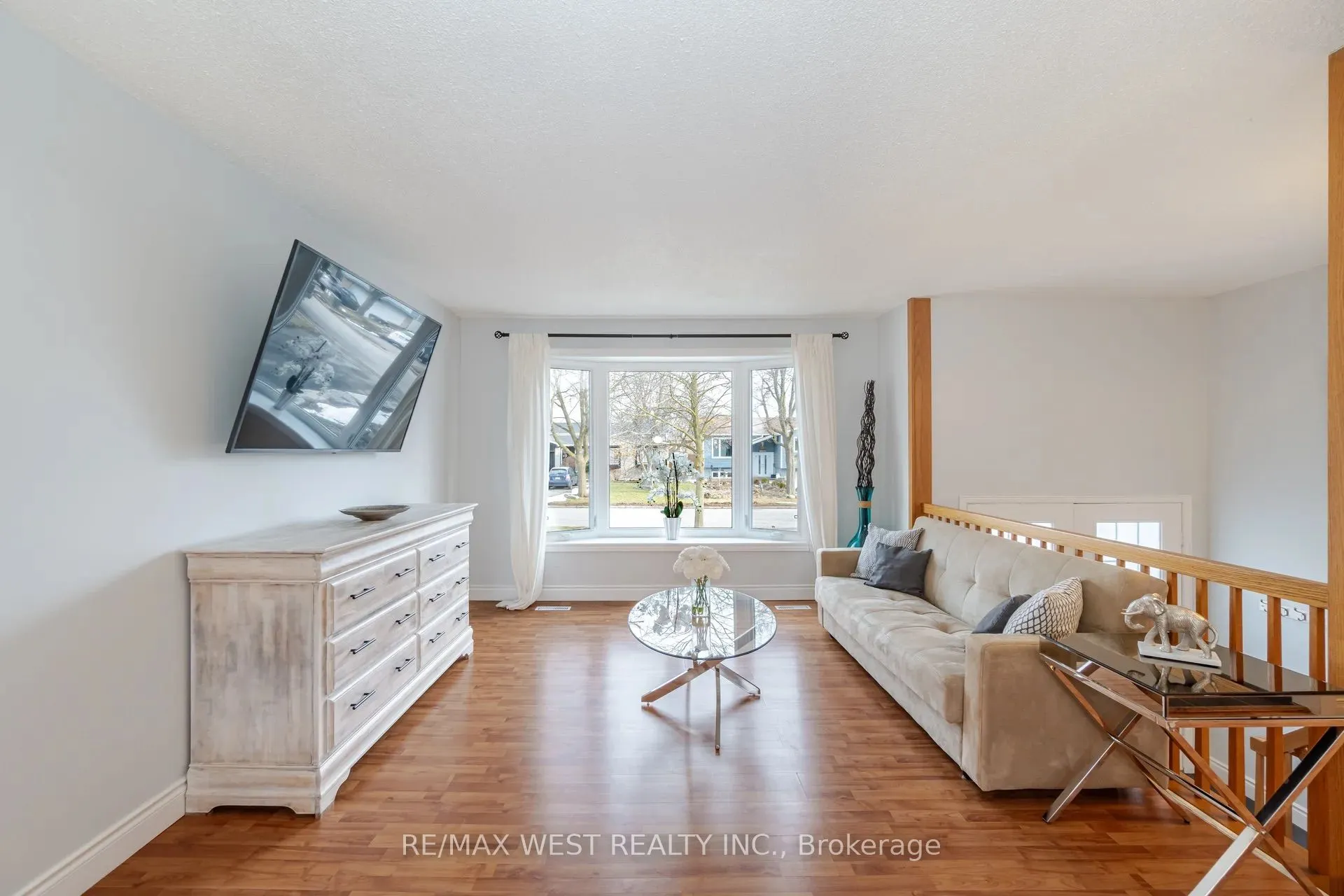 75 Wright Crescent, #Upper