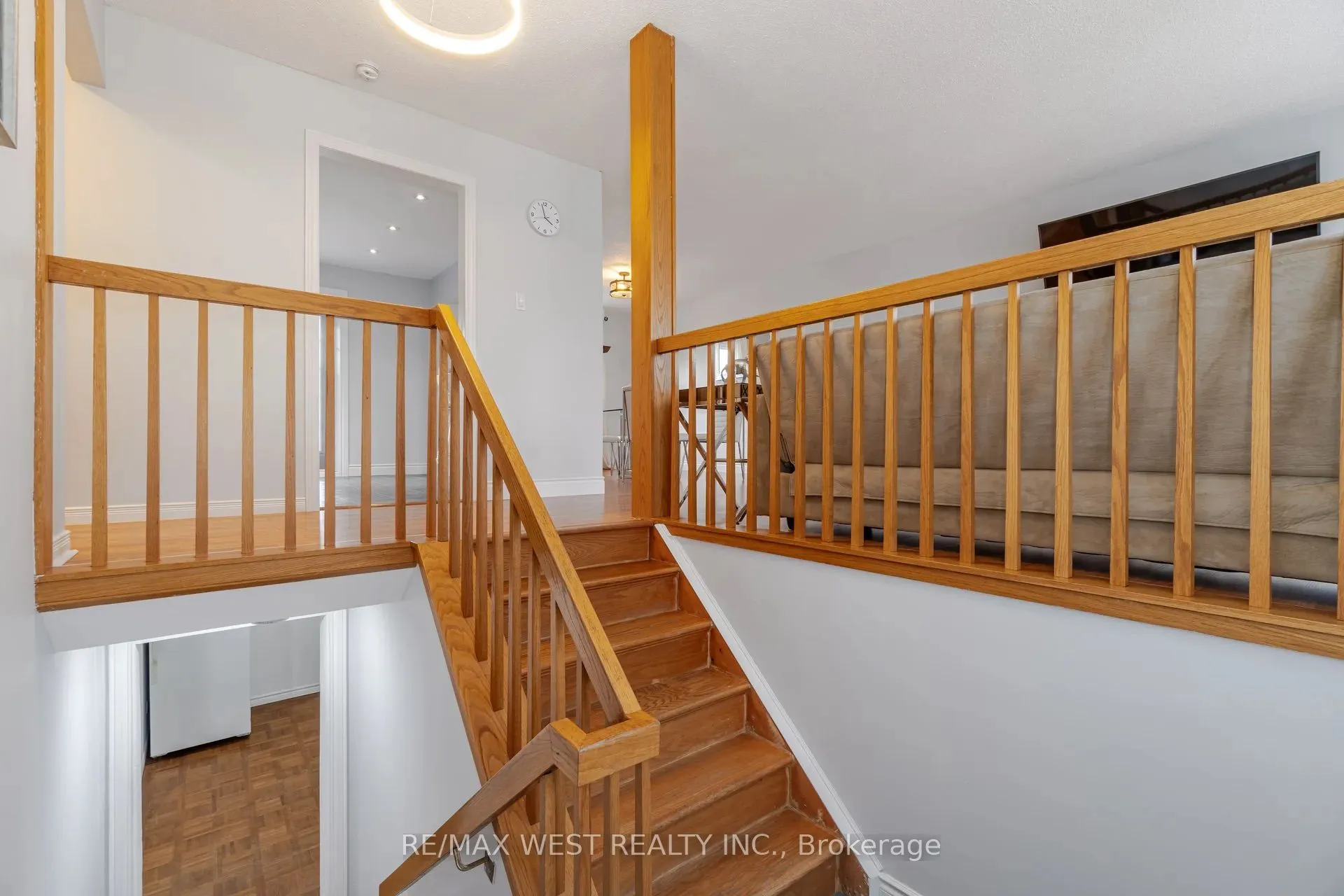 75 Wright Crescent, #Upper
