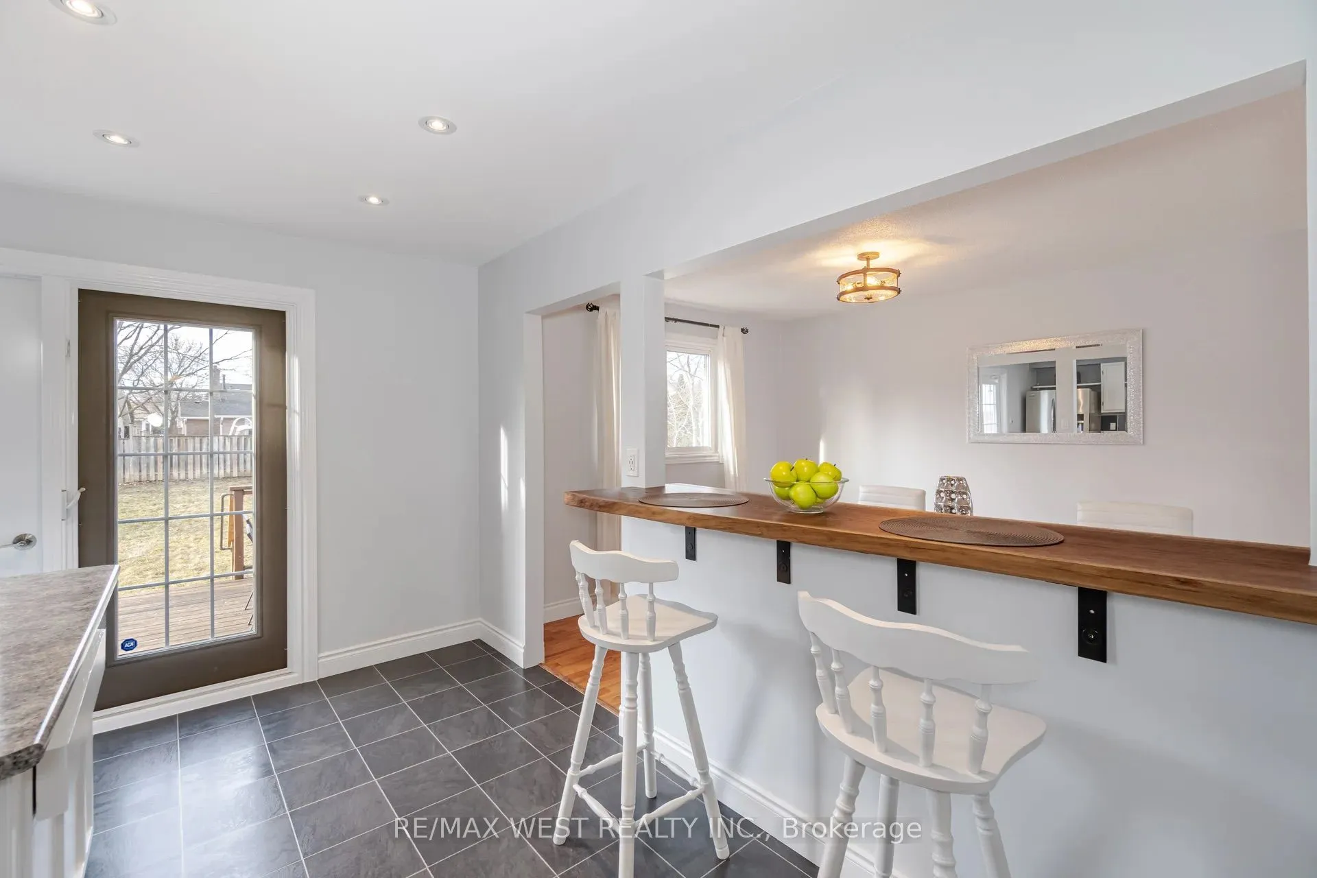 75 Wright Crescent, #Upper