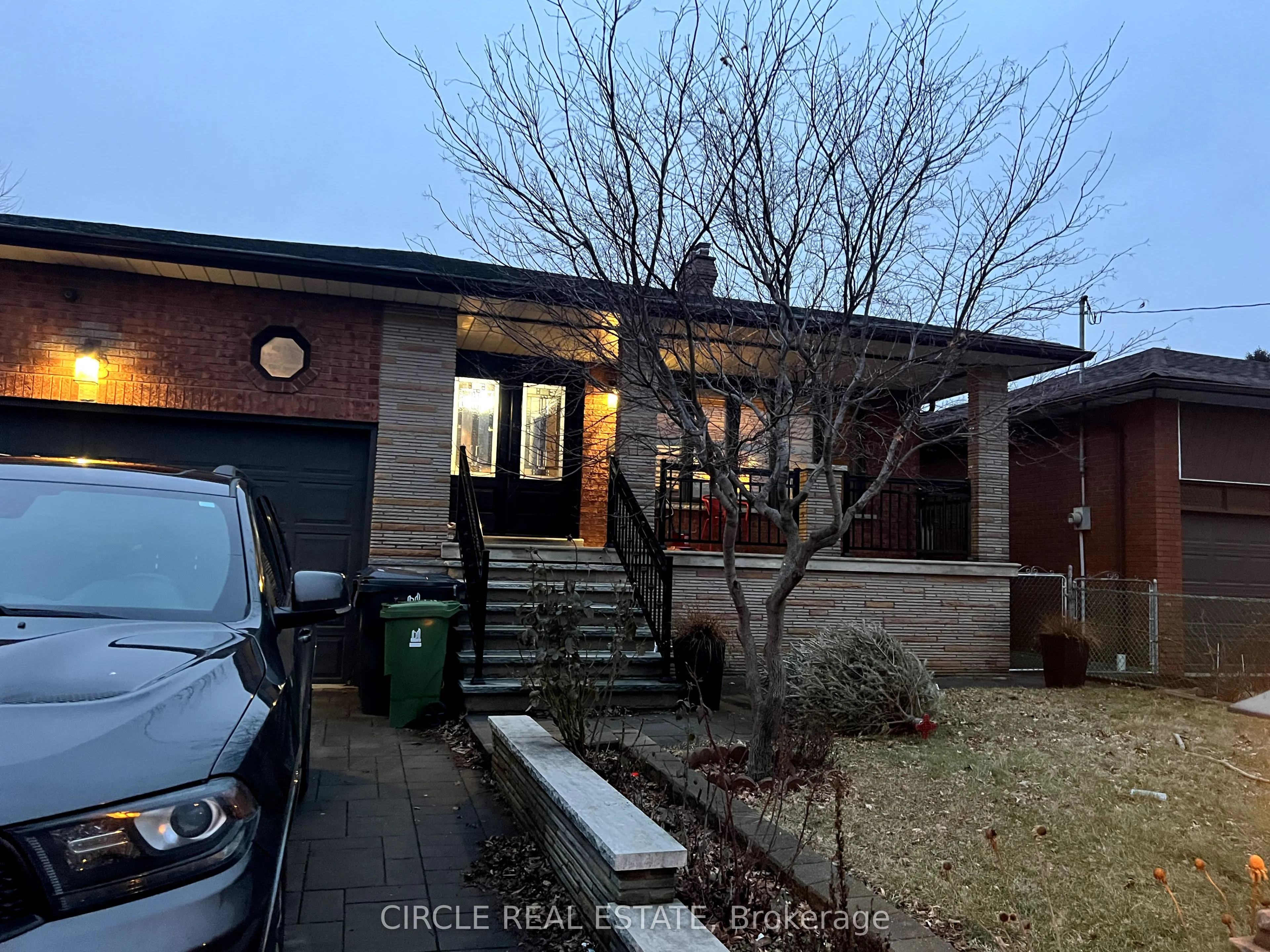 18 Rosemeade Avenue