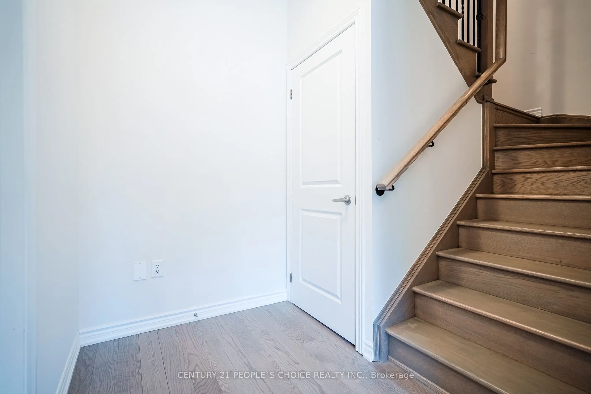 41 Minnock Street W