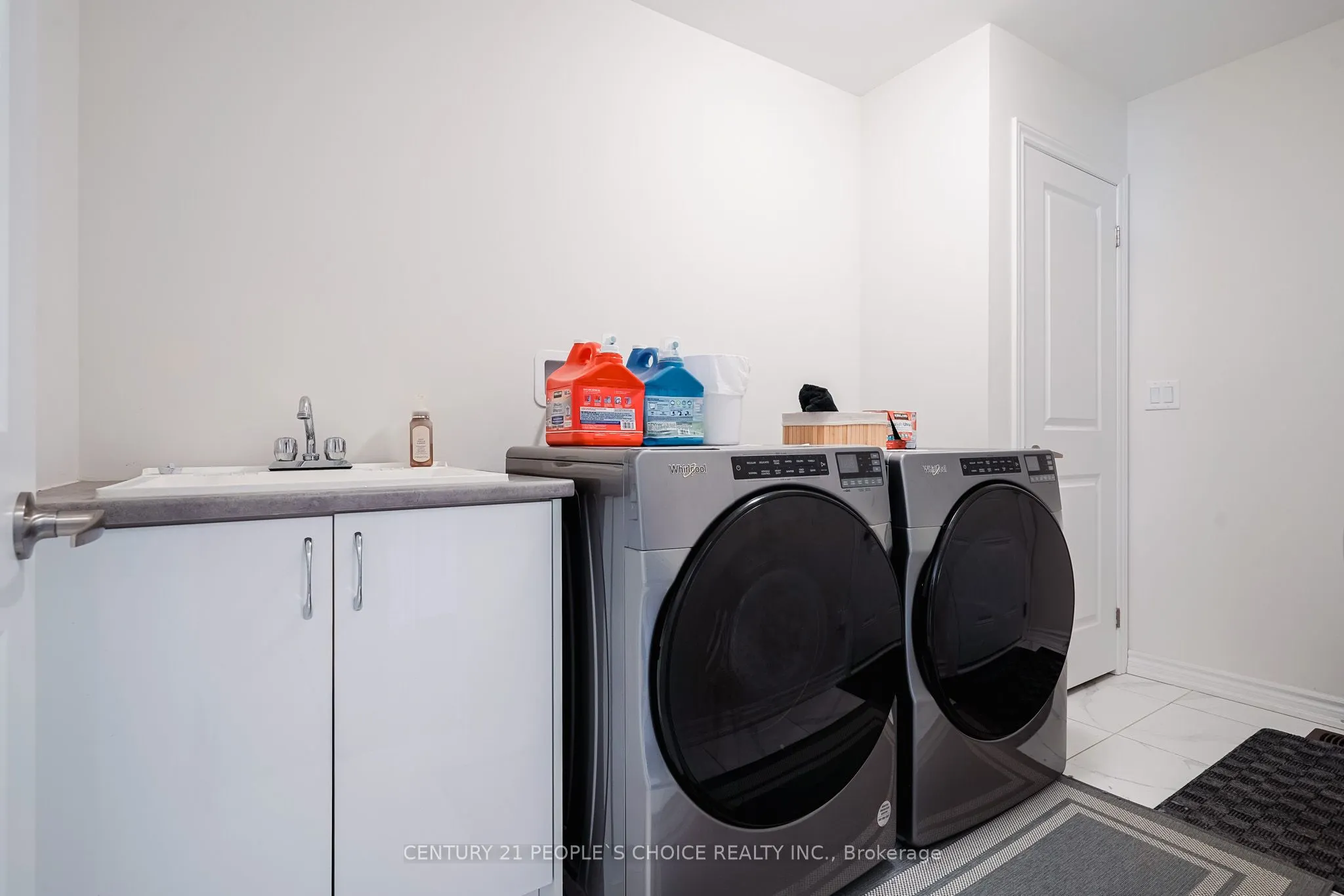 41 Minnock Street W