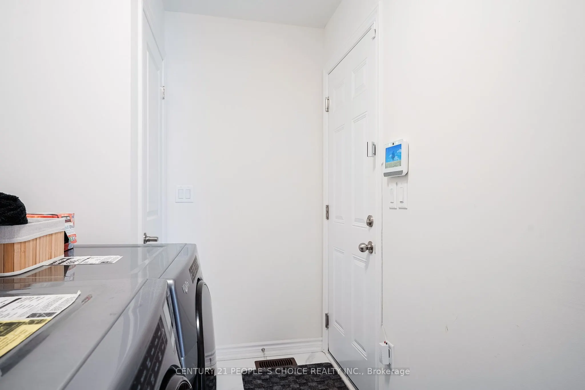 41 Minnock Street W
