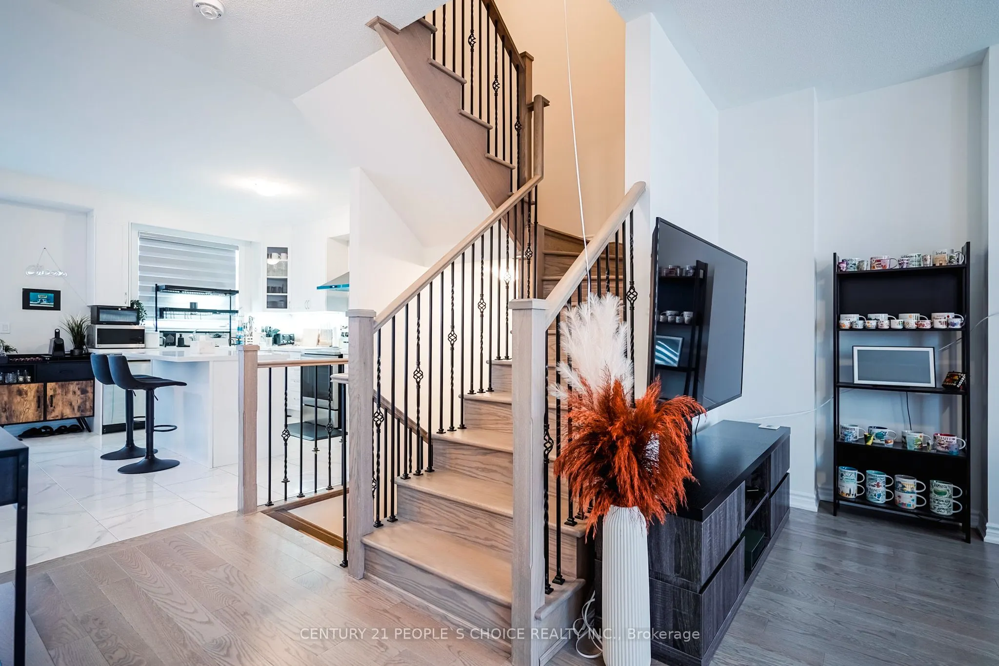 41 Minnock Street W