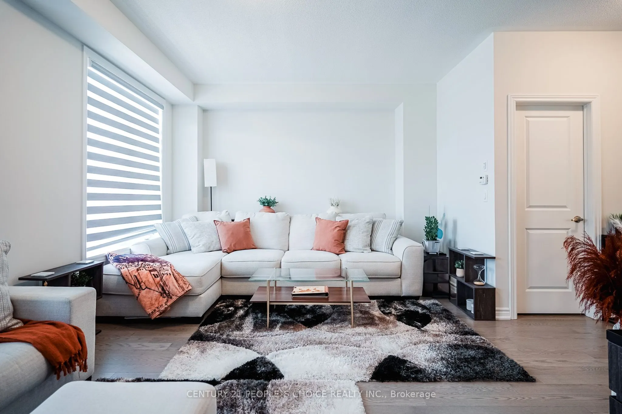41 Minnock Street W