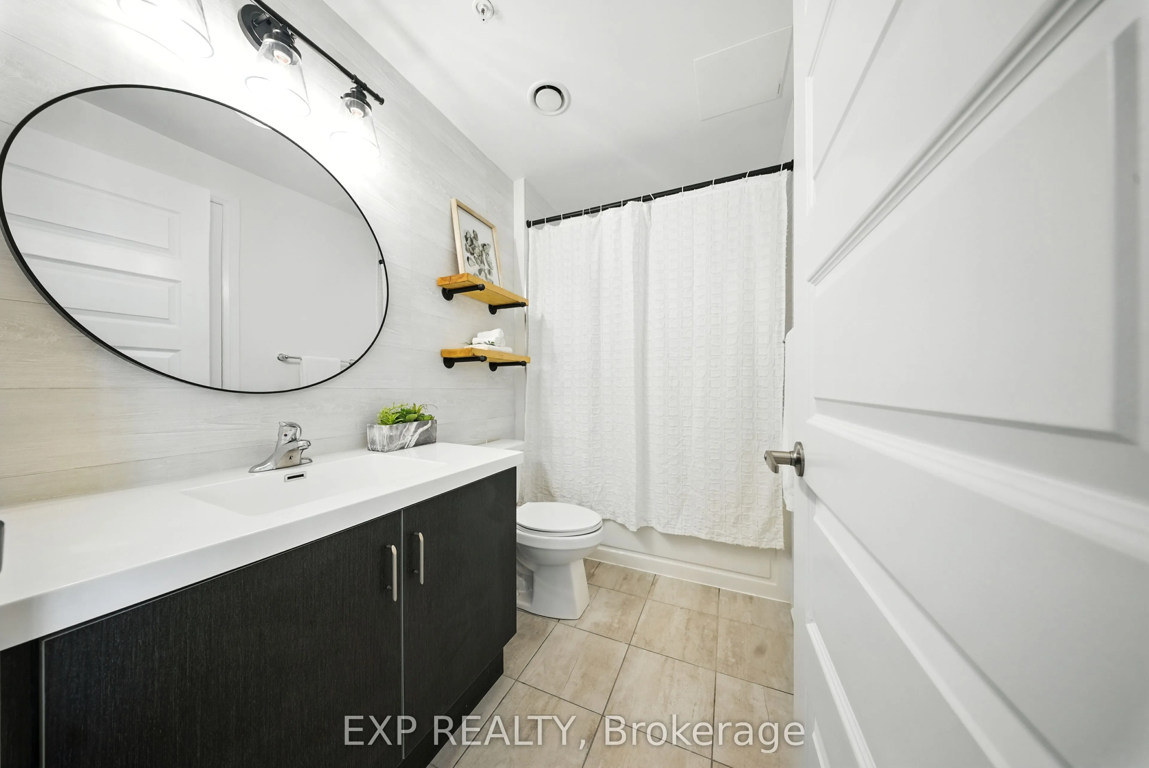 1105 Leger Way, #210