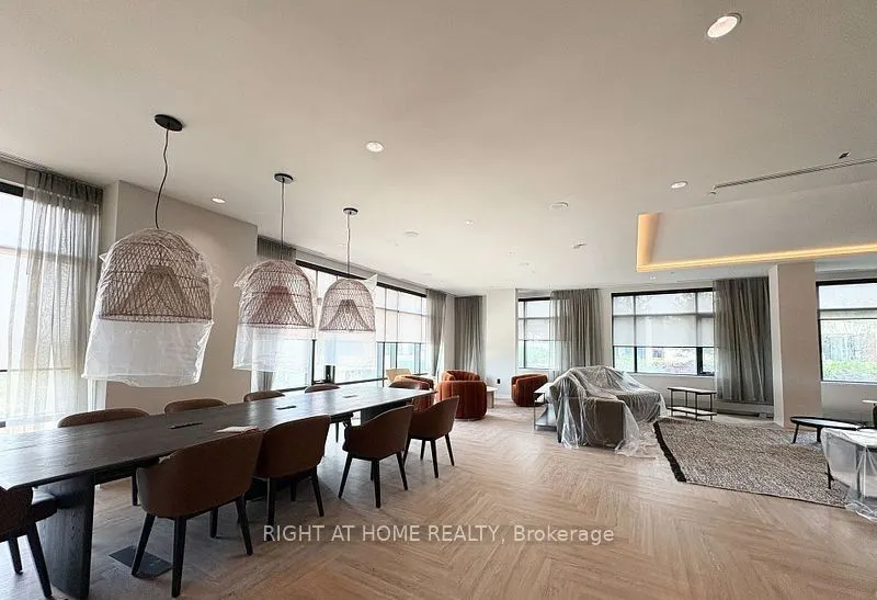 2495 Eglinton Avenue W, #1709