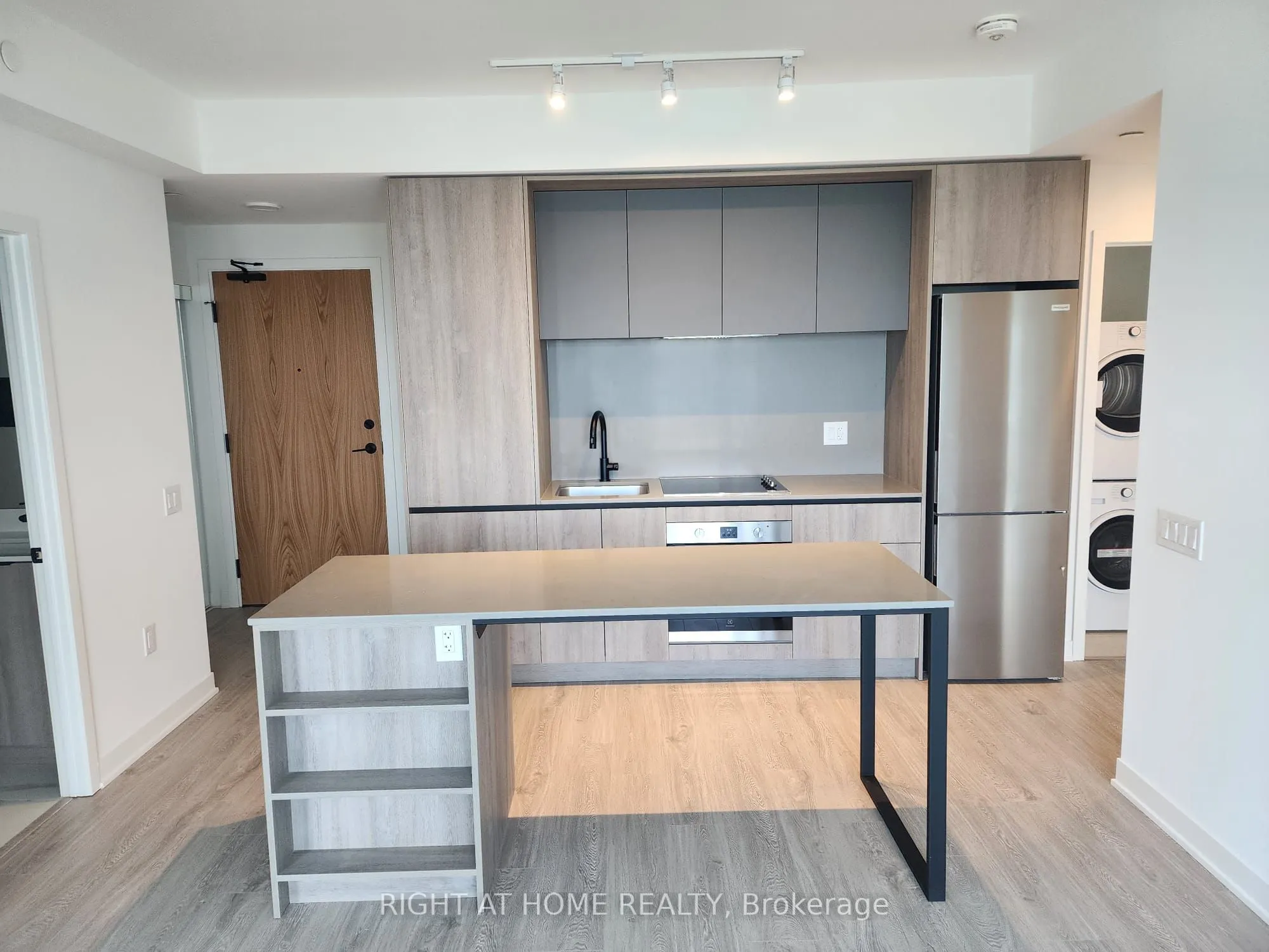 2495 Eglinton Avenue W, #1709