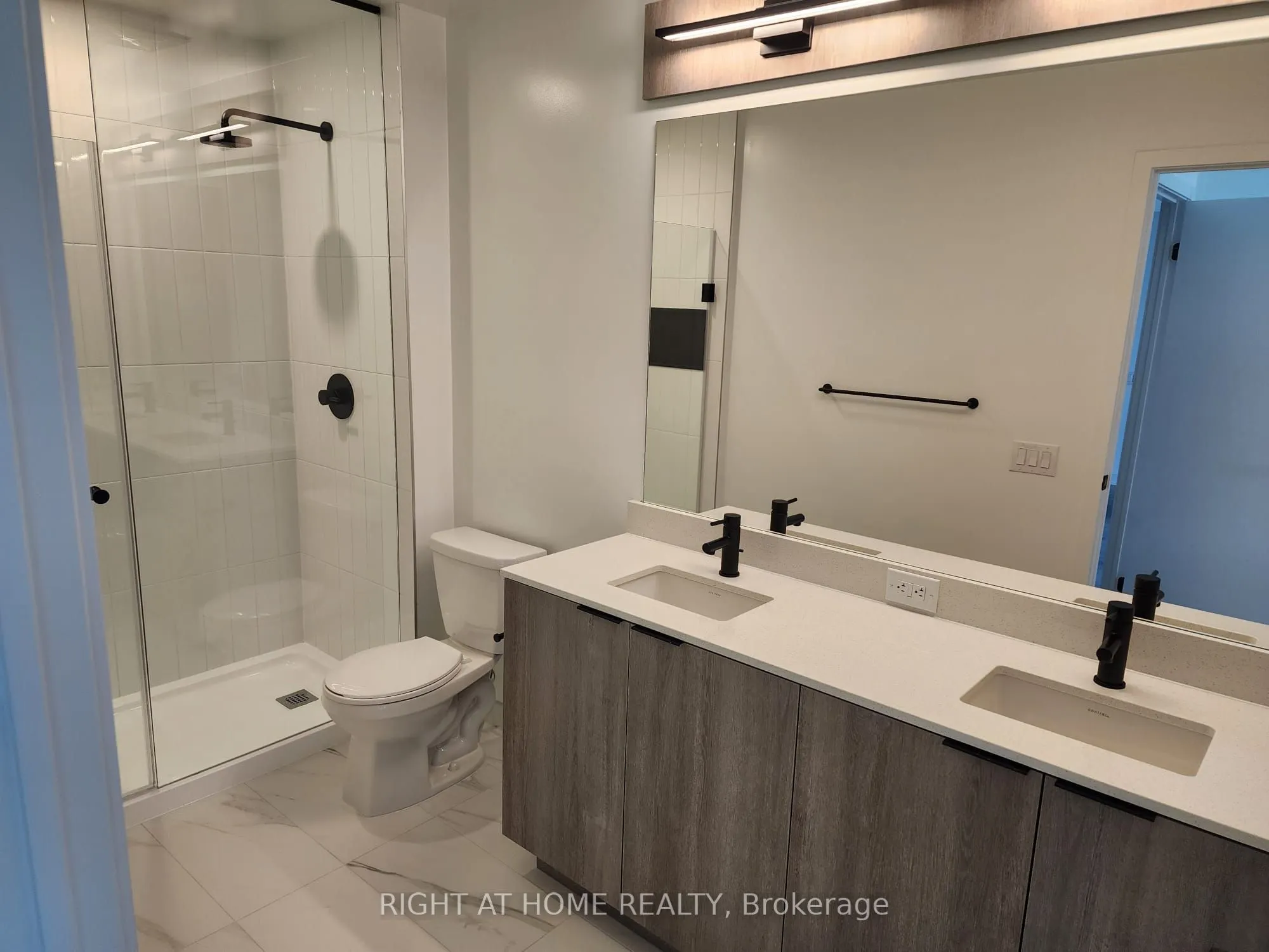 2495 Eglinton Avenue W, #1709
