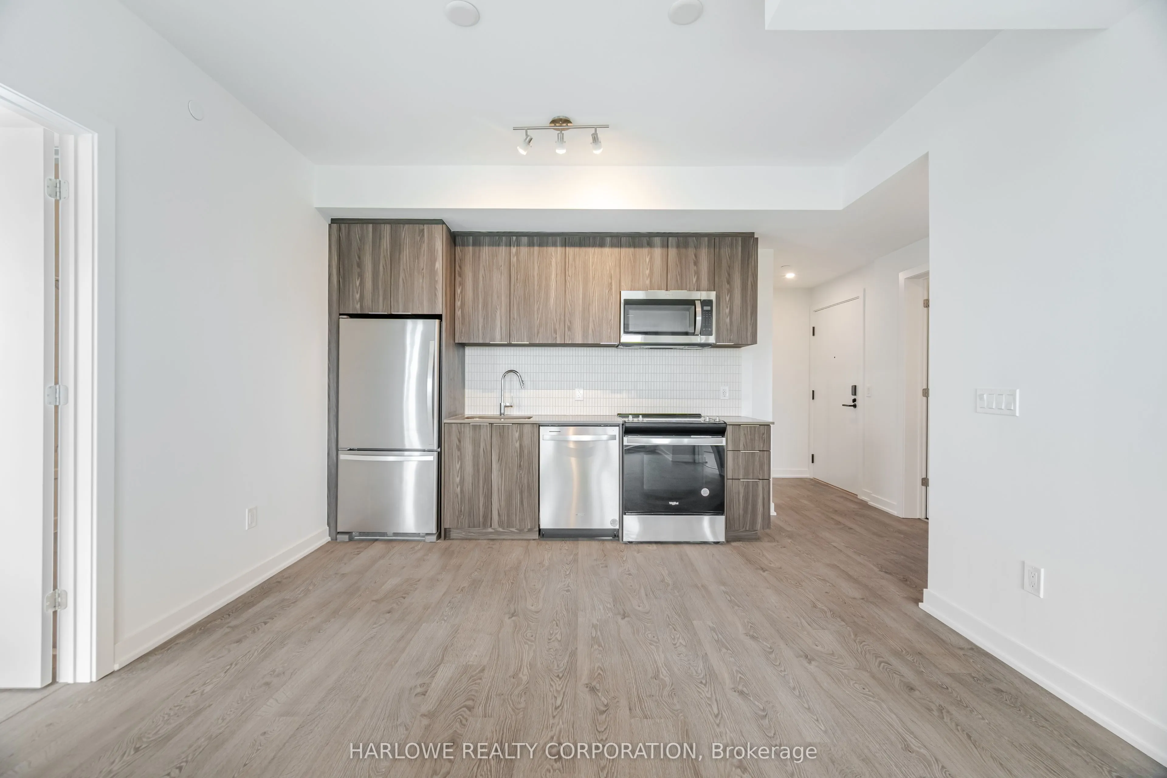 770 Whitlock Avenue, #207