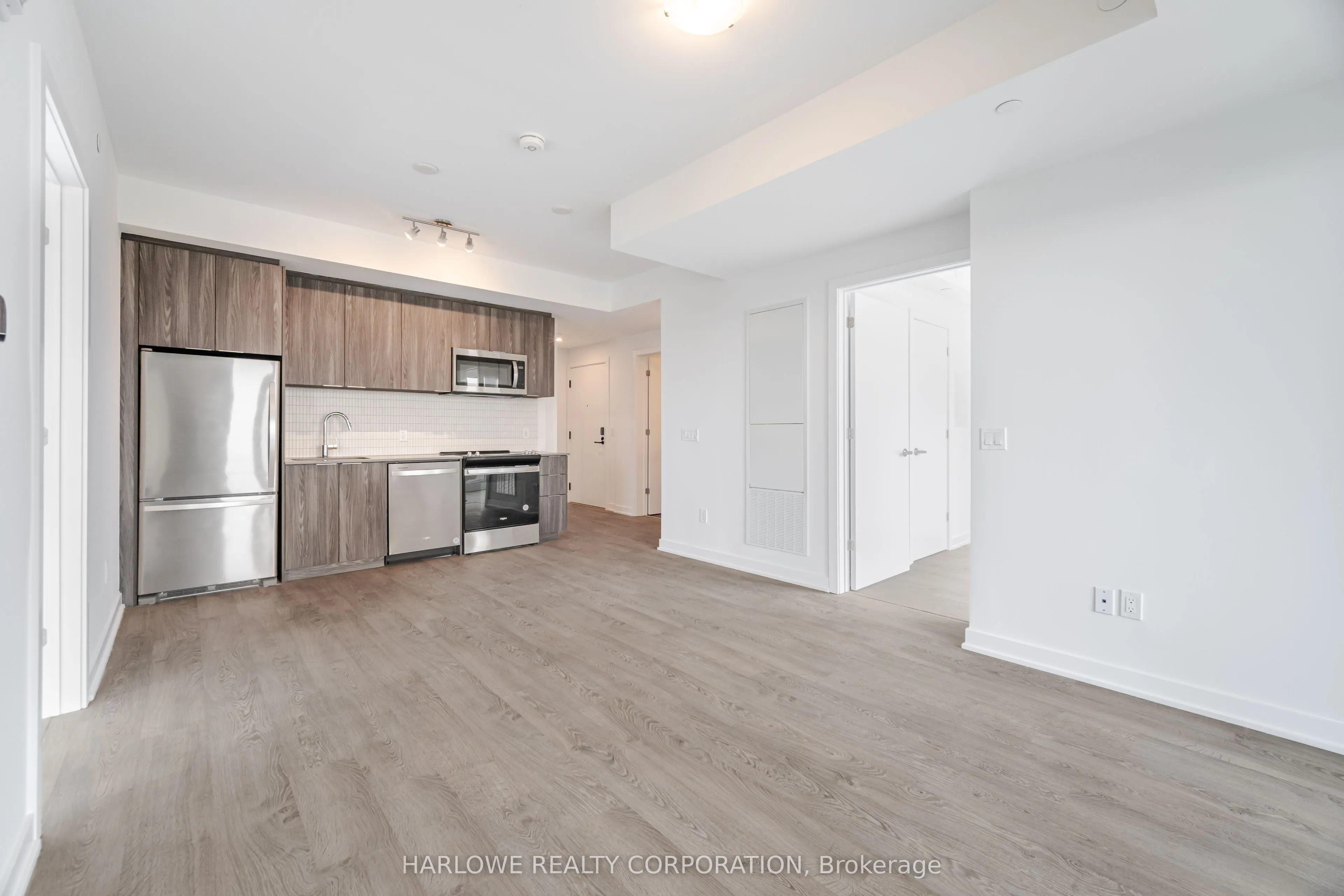 770 Whitlock Avenue, #207